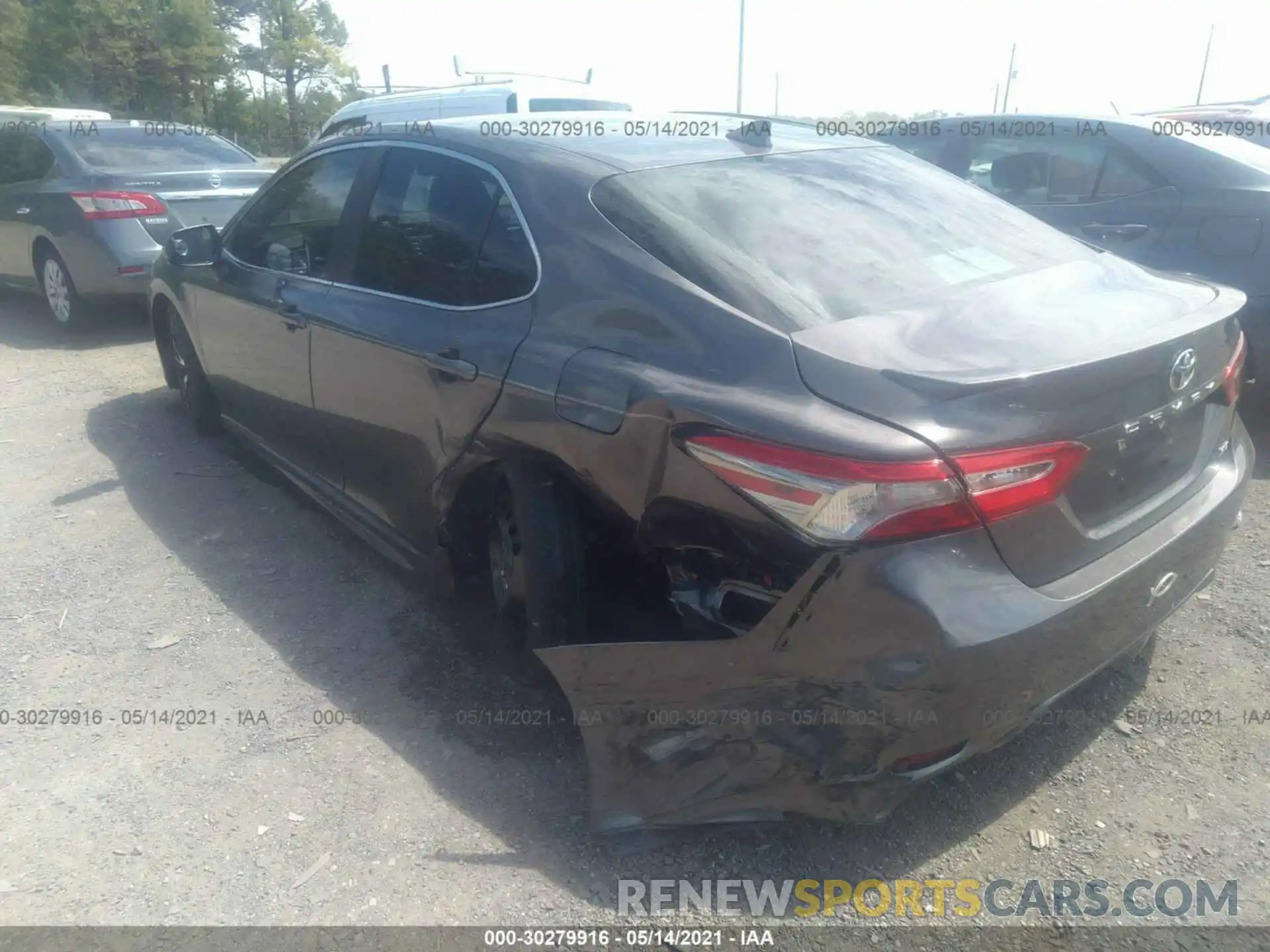 3 Photograph of a damaged car 4T1B11HK6KU273288 TOYOTA CAMRY 2019