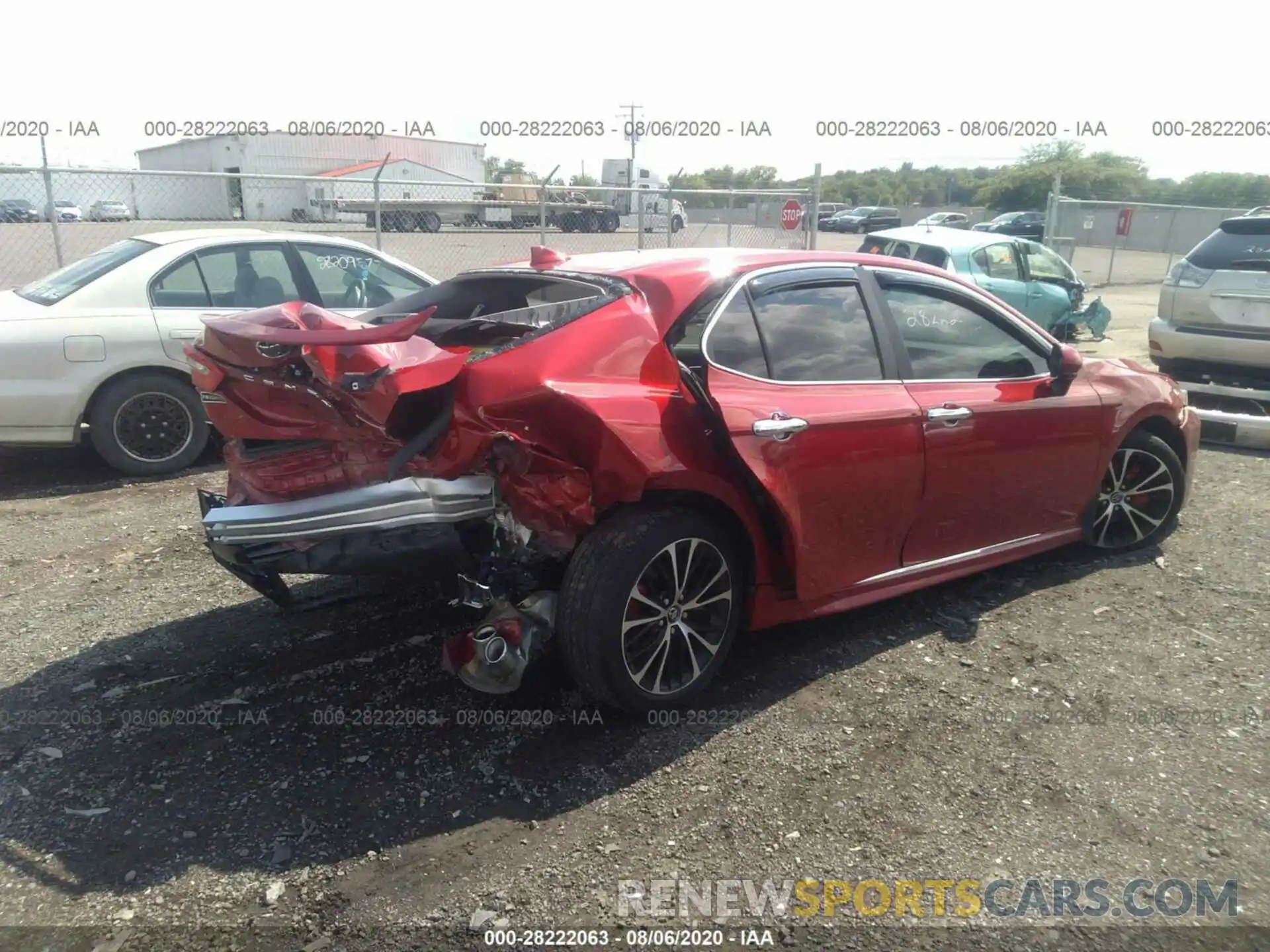 4 Photograph of a damaged car 4T1B11HK6KU273579 TOYOTA CAMRY 2019