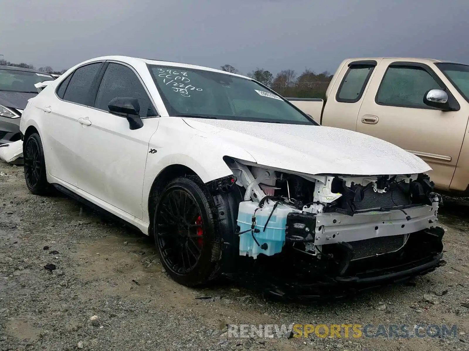 1 Photograph of a damaged car 4T1B11HK6KU273968 TOYOTA CAMRY 2019