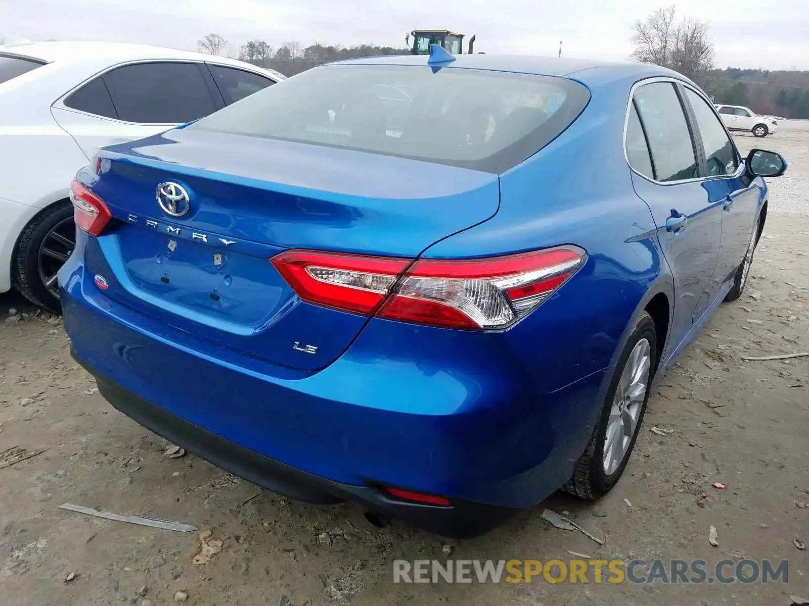 4 Photograph of a damaged car 4T1B11HK6KU275817 TOYOTA CAMRY 2019