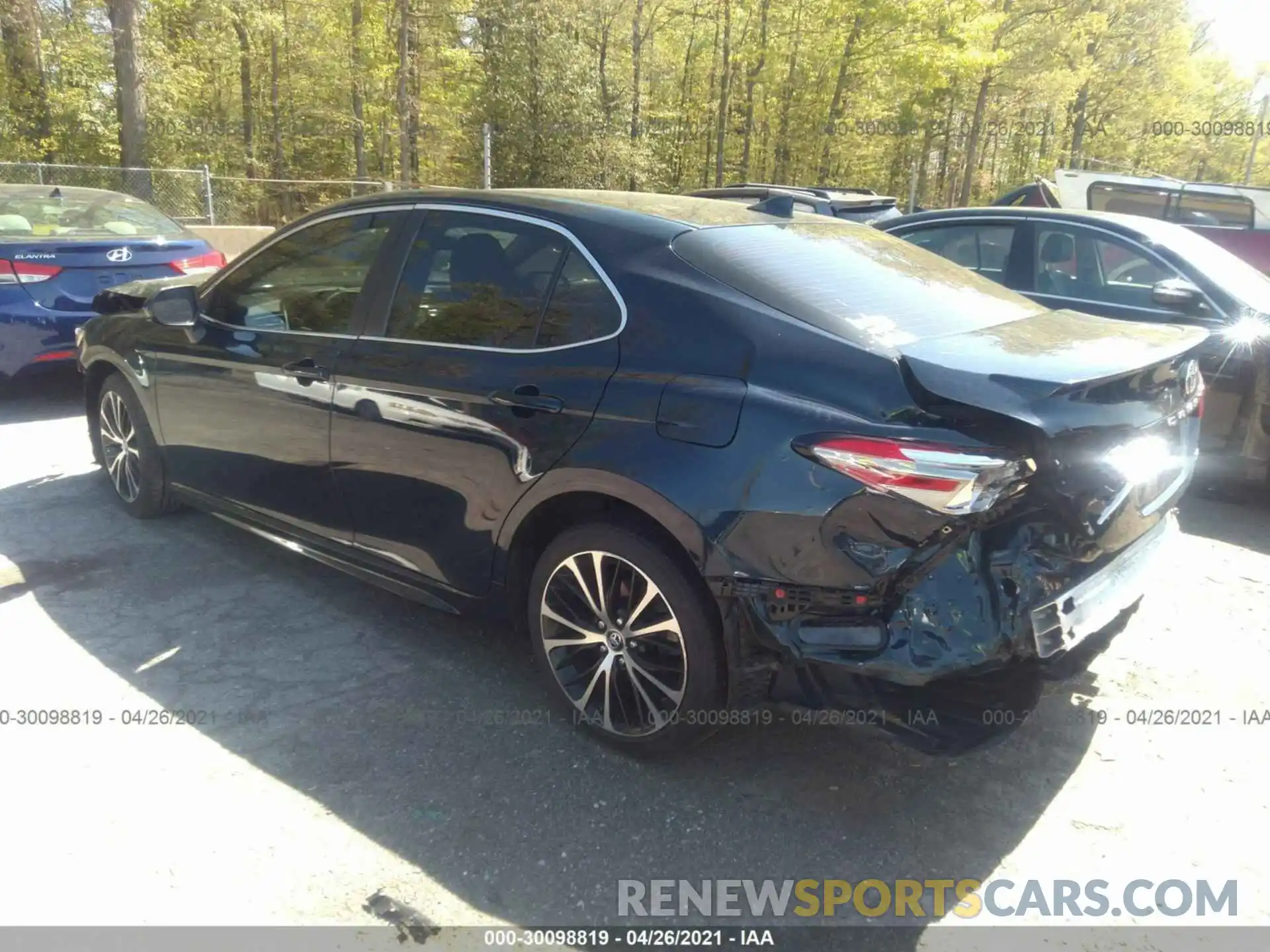 3 Photograph of a damaged car 4T1B11HK6KU276966 TOYOTA CAMRY 2019