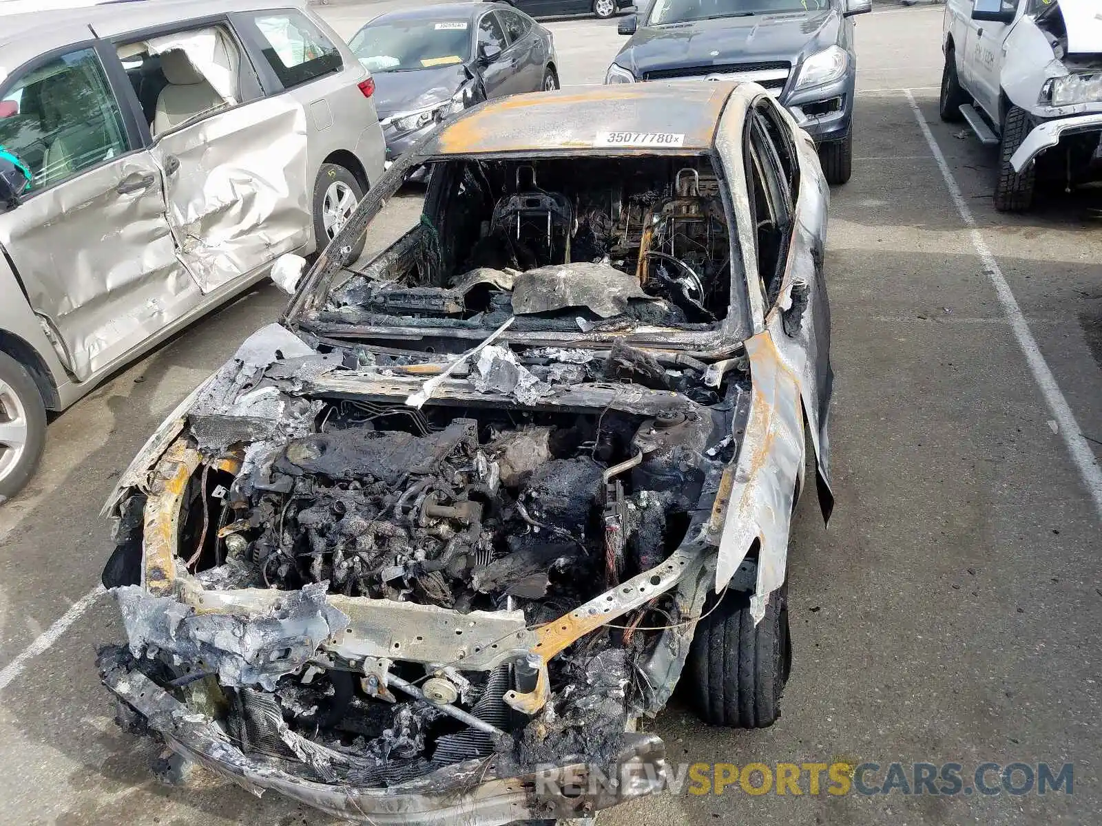 9 Photograph of a damaged car 4T1B11HK6KU277390 TOYOTA CAMRY 2019