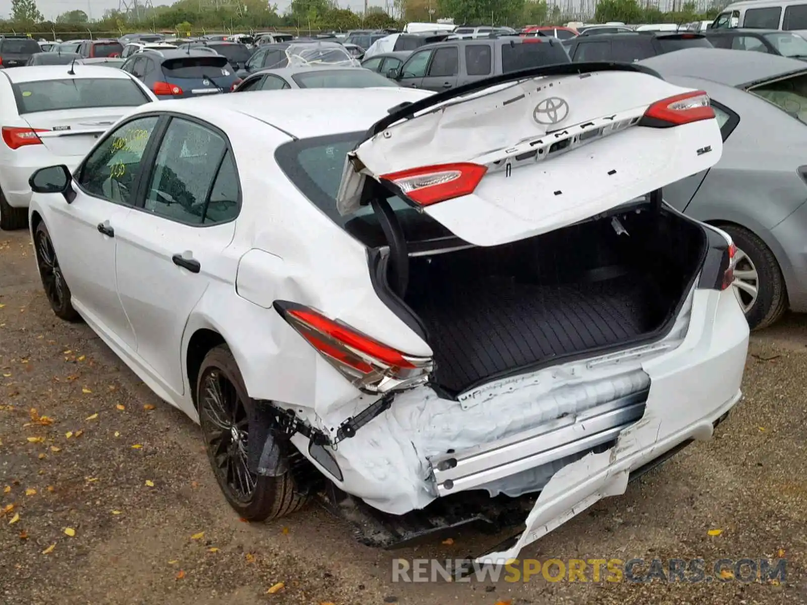 3 Photograph of a damaged car 4T1B11HK6KU277552 TOYOTA CAMRY 2019