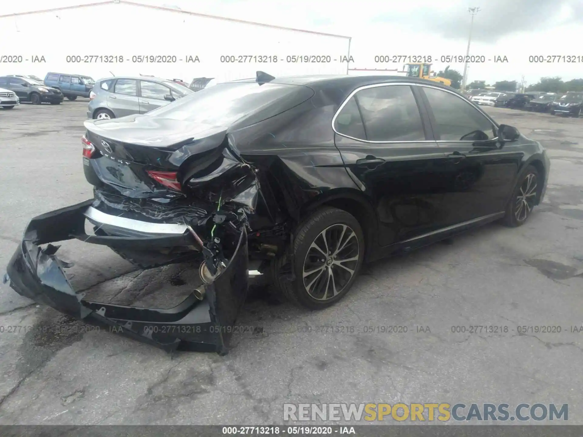 4 Photograph of a damaged car 4T1B11HK6KU279799 TOYOTA CAMRY 2019