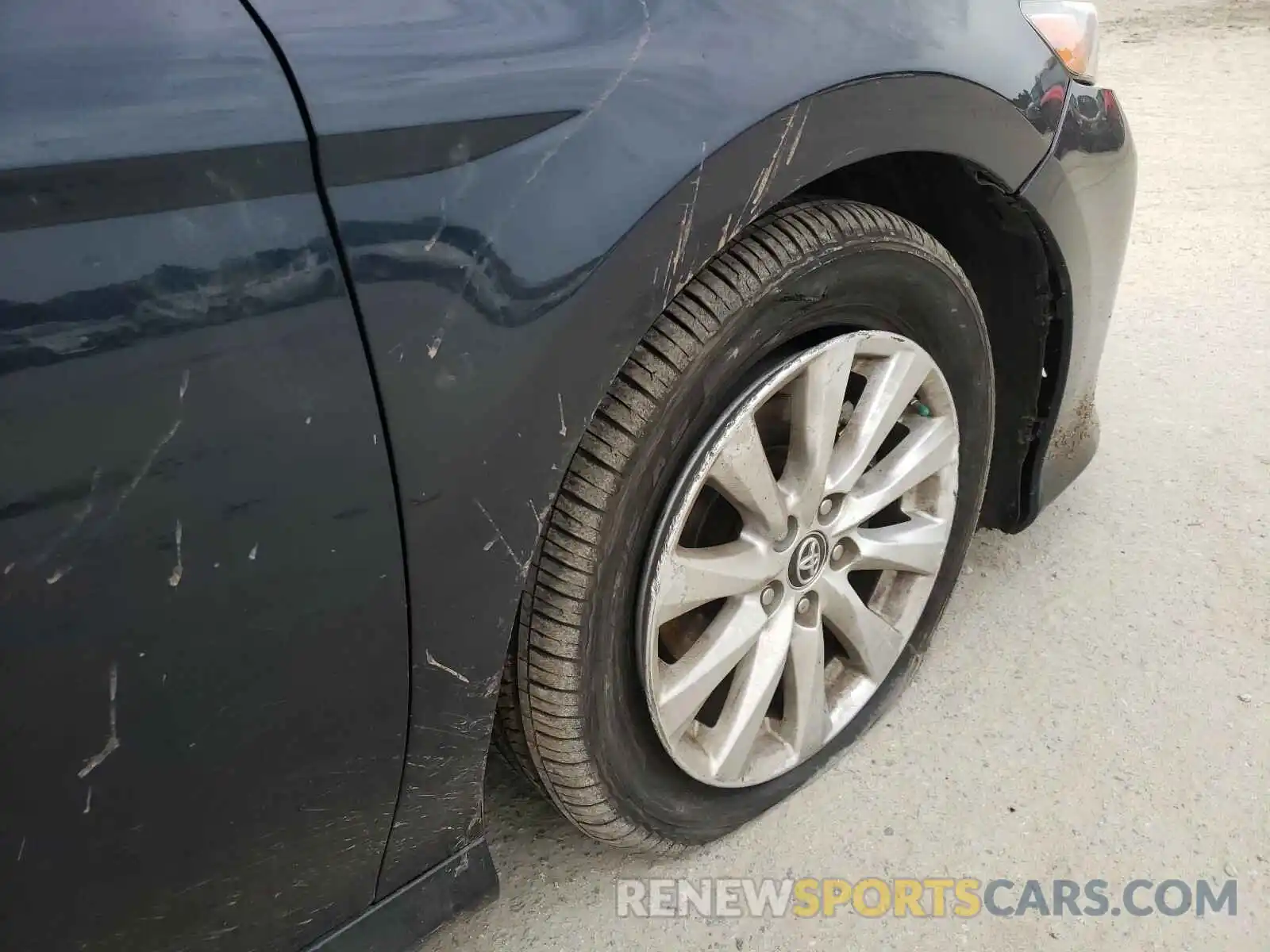 9 Photograph of a damaged car 4T1B11HK6KU279897 TOYOTA CAMRY 2019