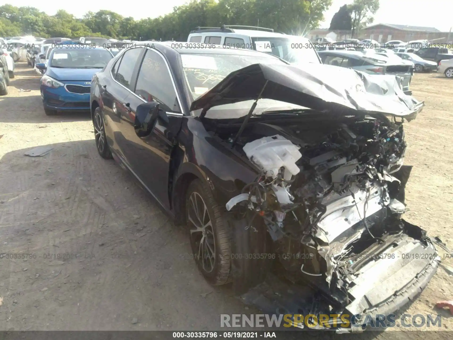 1 Photograph of a damaged car 4T1B11HK6KU280029 TOYOTA CAMRY 2019