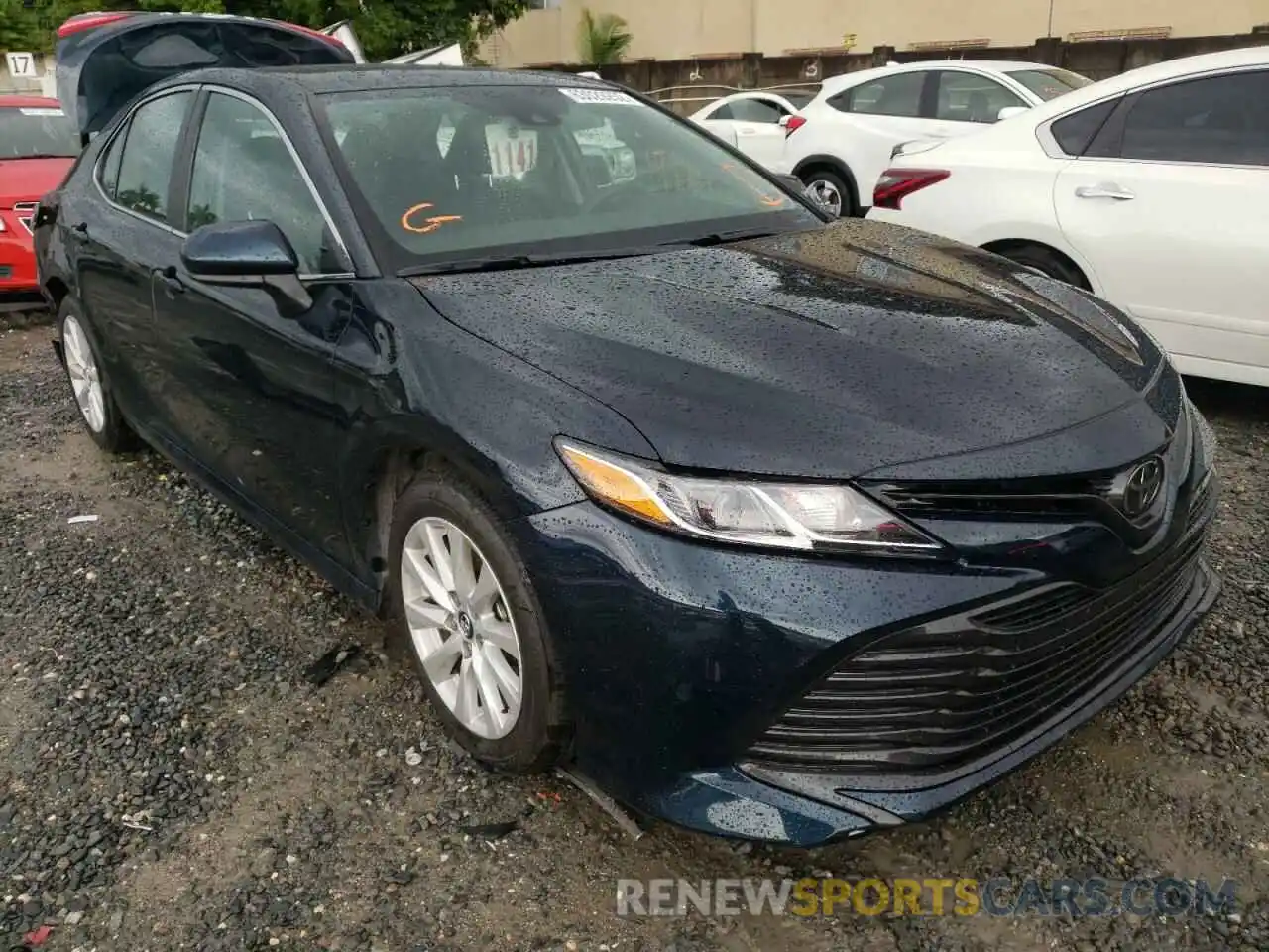 1 Photograph of a damaged car 4T1B11HK6KU281097 TOYOTA CAMRY 2019