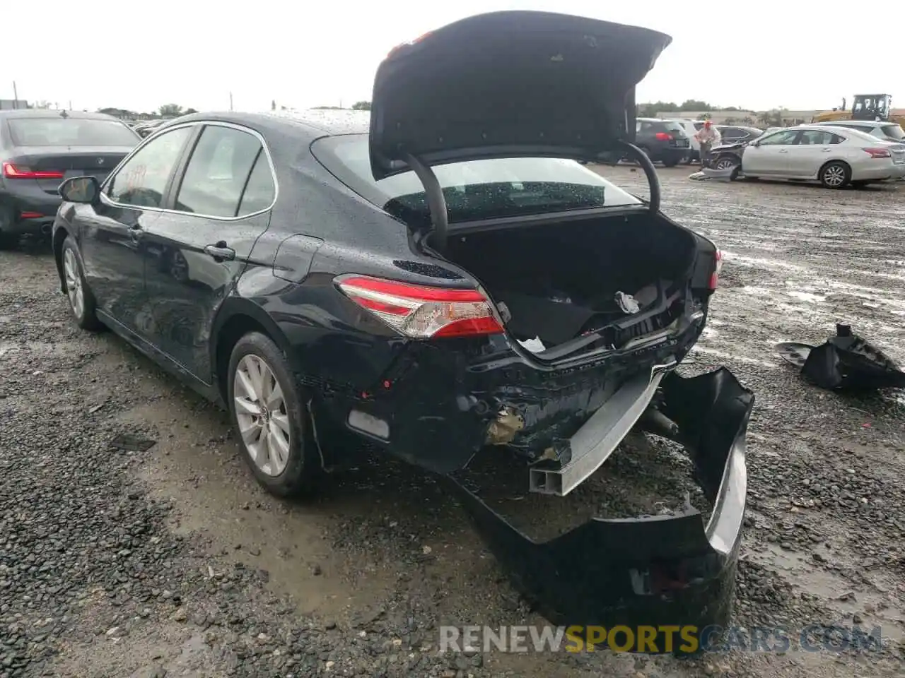 3 Photograph of a damaged car 4T1B11HK6KU281097 TOYOTA CAMRY 2019