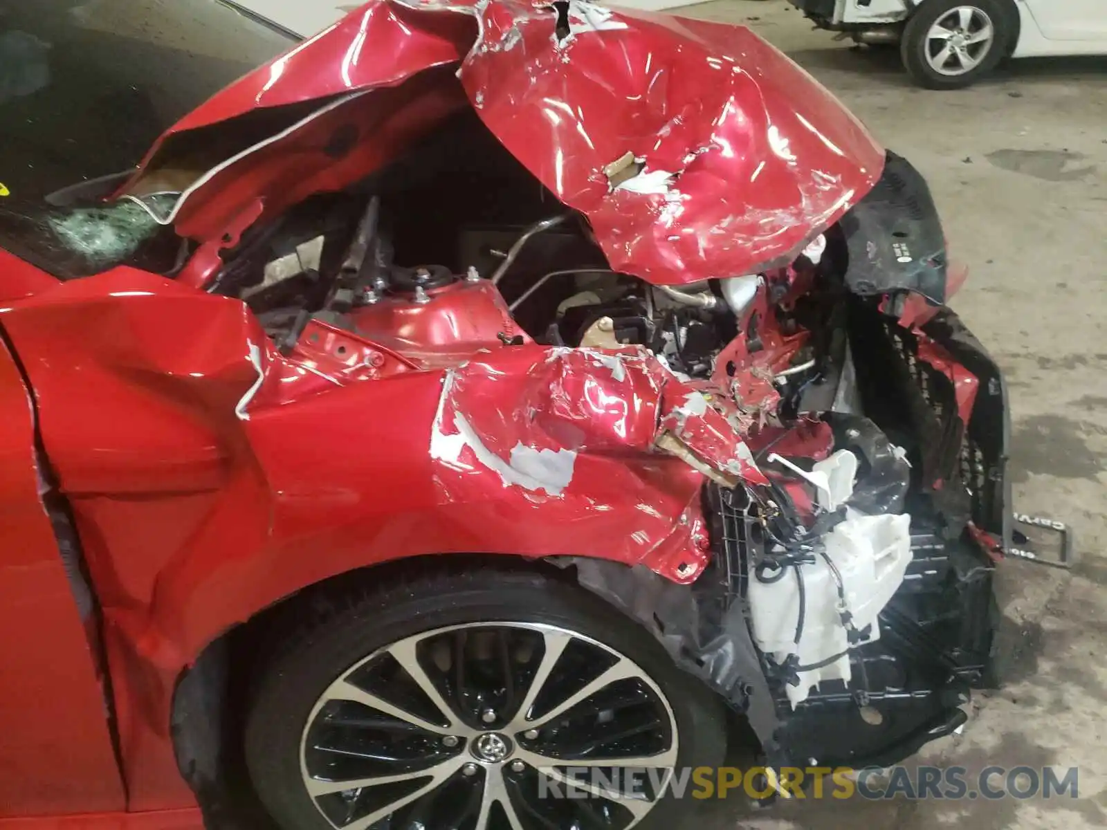 9 Photograph of a damaged car 4T1B11HK6KU282637 TOYOTA CAMRY 2019