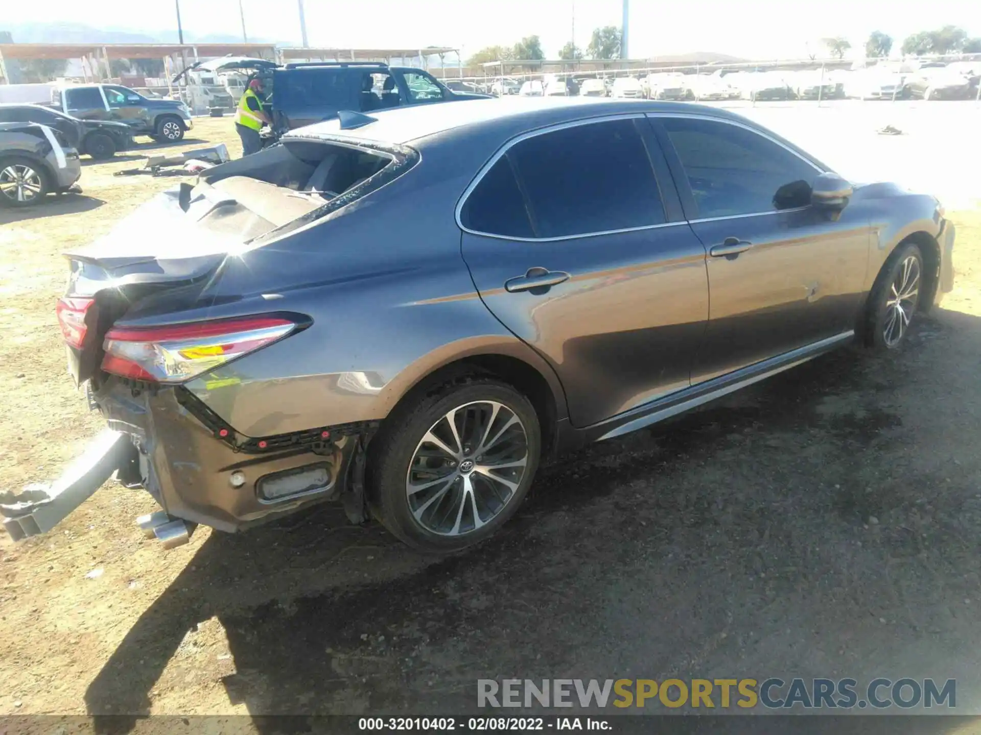 4 Photograph of a damaged car 4T1B11HK6KU283299 TOYOTA CAMRY 2019