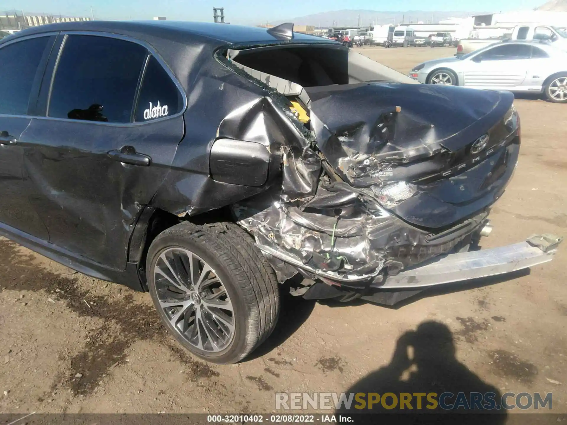 6 Photograph of a damaged car 4T1B11HK6KU283299 TOYOTA CAMRY 2019