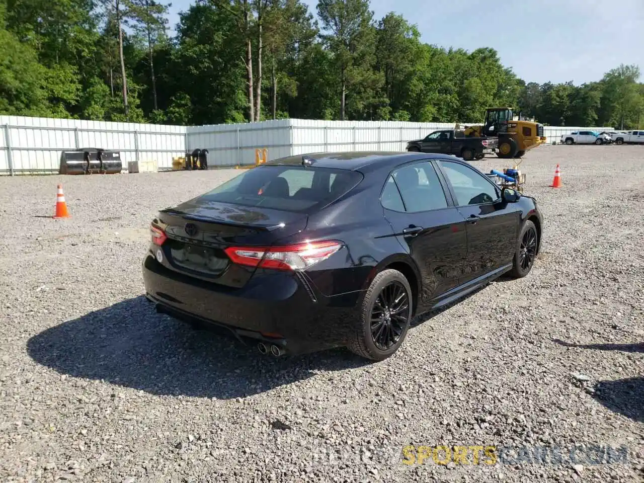 4 Photograph of a damaged car 4T1B11HK6KU284758 TOYOTA CAMRY 2019