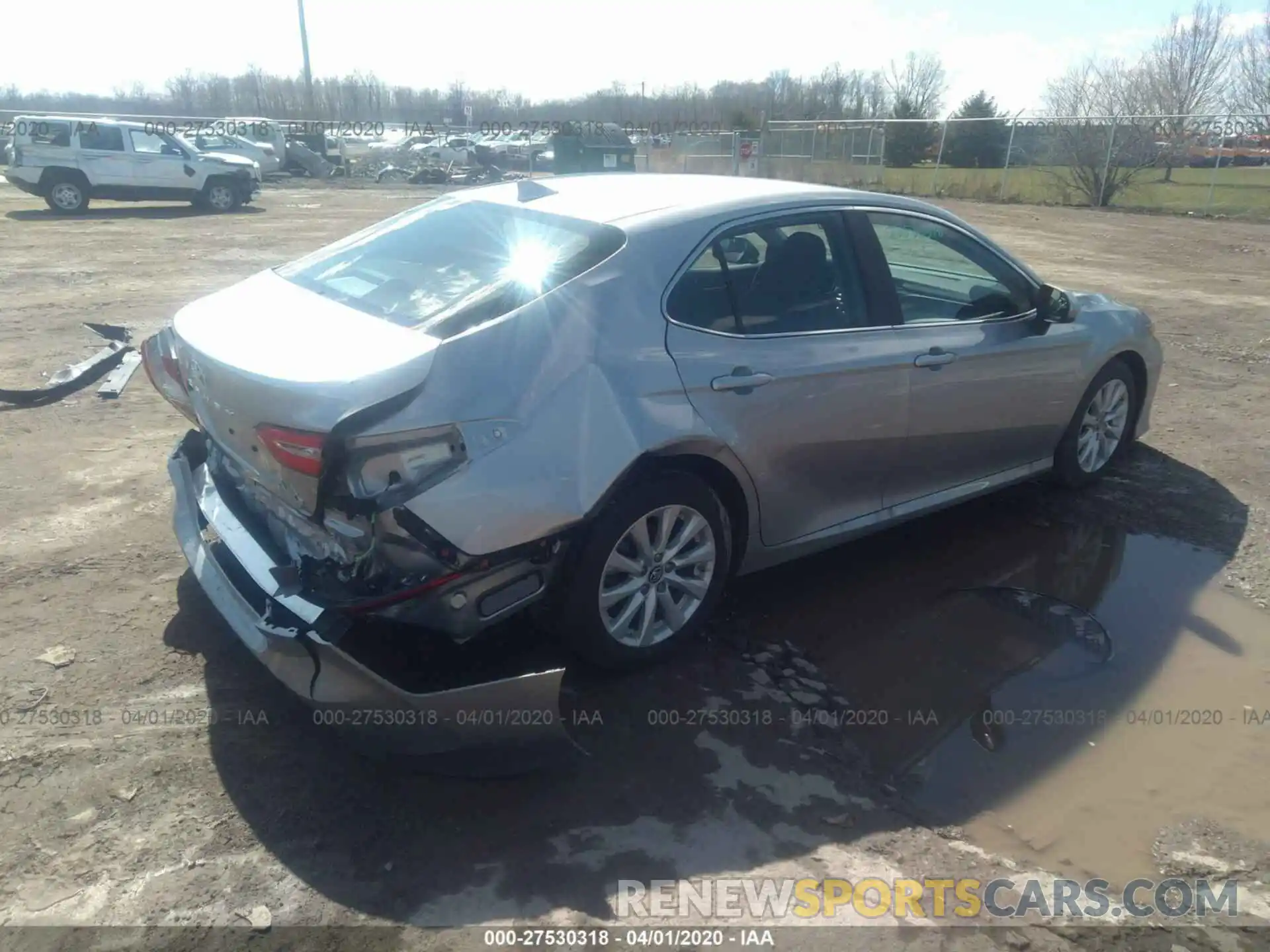 4 Photograph of a damaged car 4T1B11HK6KU285277 TOYOTA CAMRY 2019