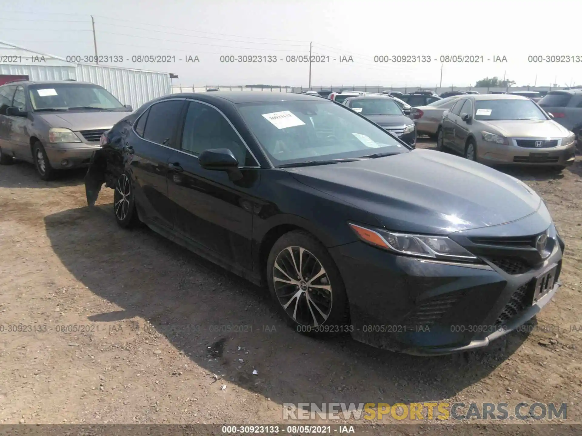 1 Photograph of a damaged car 4T1B11HK6KU285344 TOYOTA CAMRY 2019