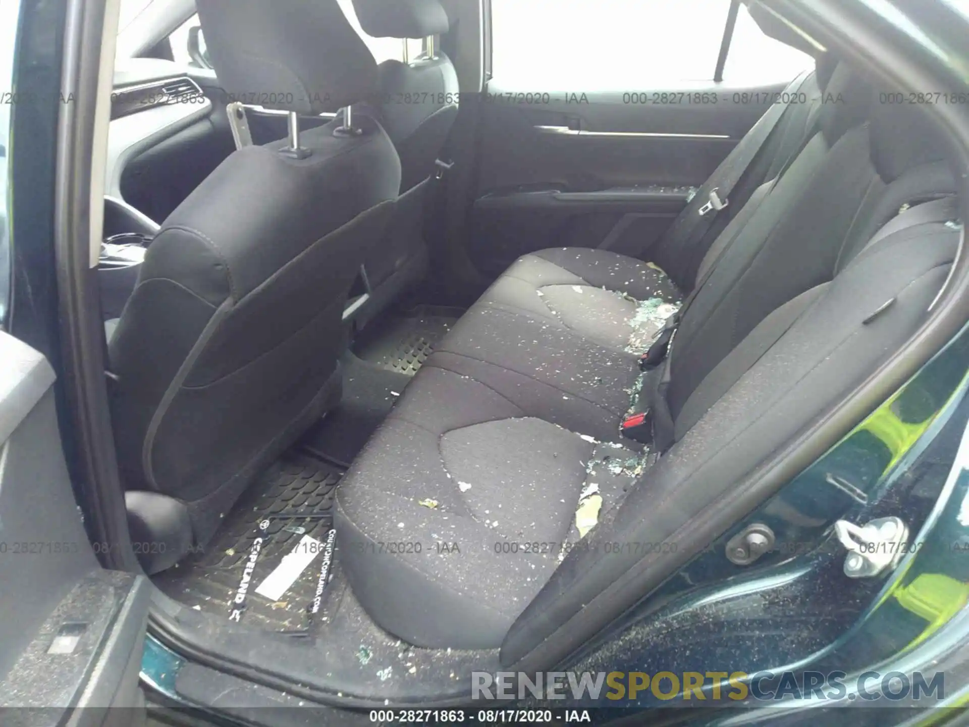 8 Photograph of a damaged car 4T1B11HK6KU286235 TOYOTA CAMRY 2019