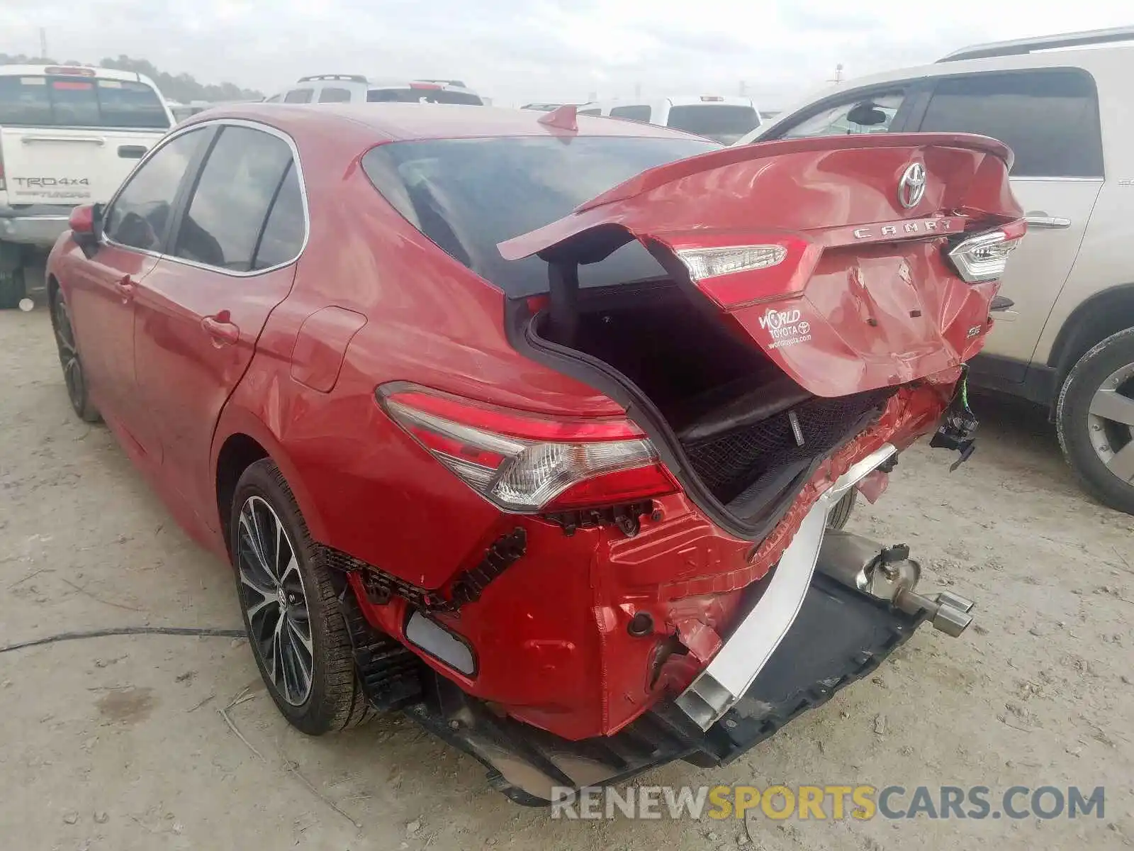 3 Photograph of a damaged car 4T1B11HK6KU288213 TOYOTA CAMRY 2019