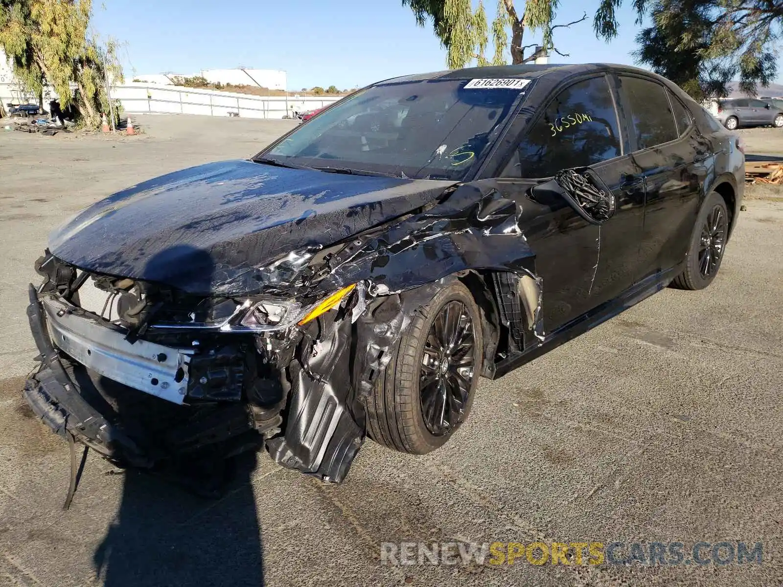 2 Photograph of a damaged car 4T1B11HK6KU288941 TOYOTA CAMRY 2019