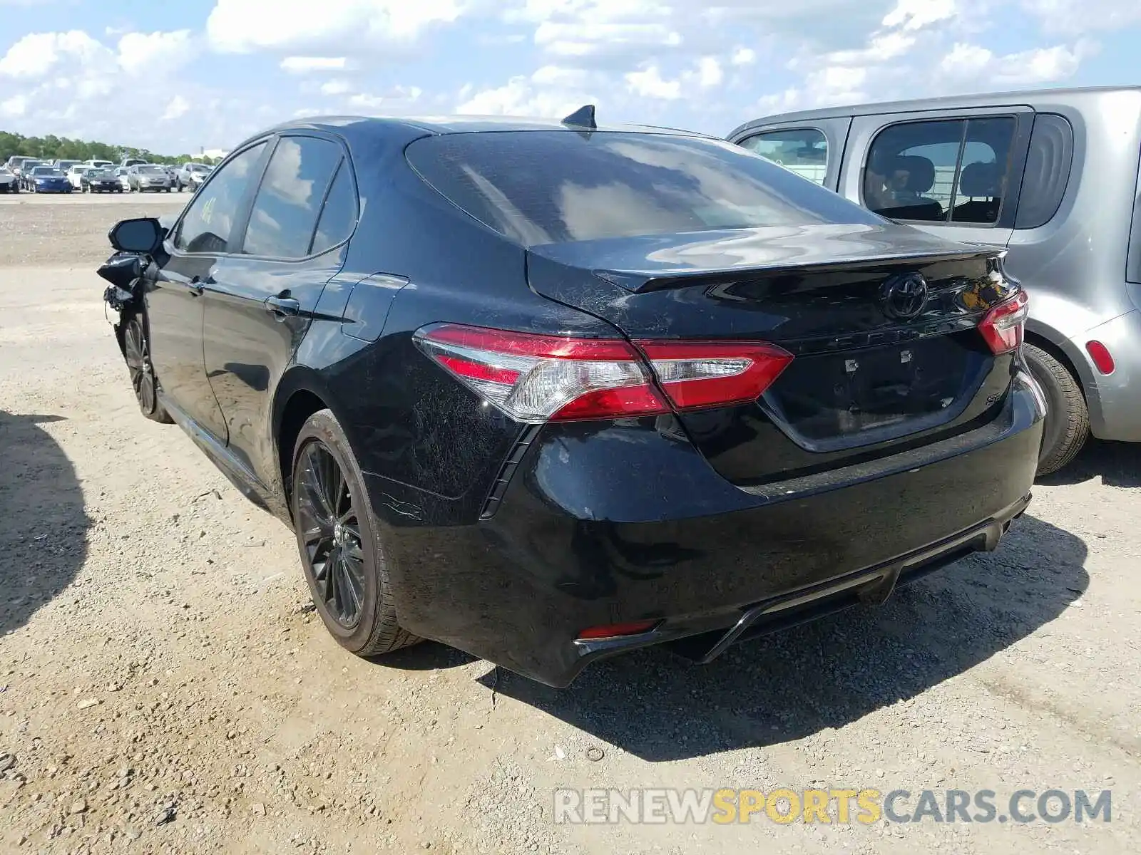 3 Photograph of a damaged car 4T1B11HK6KU289037 TOYOTA CAMRY 2019