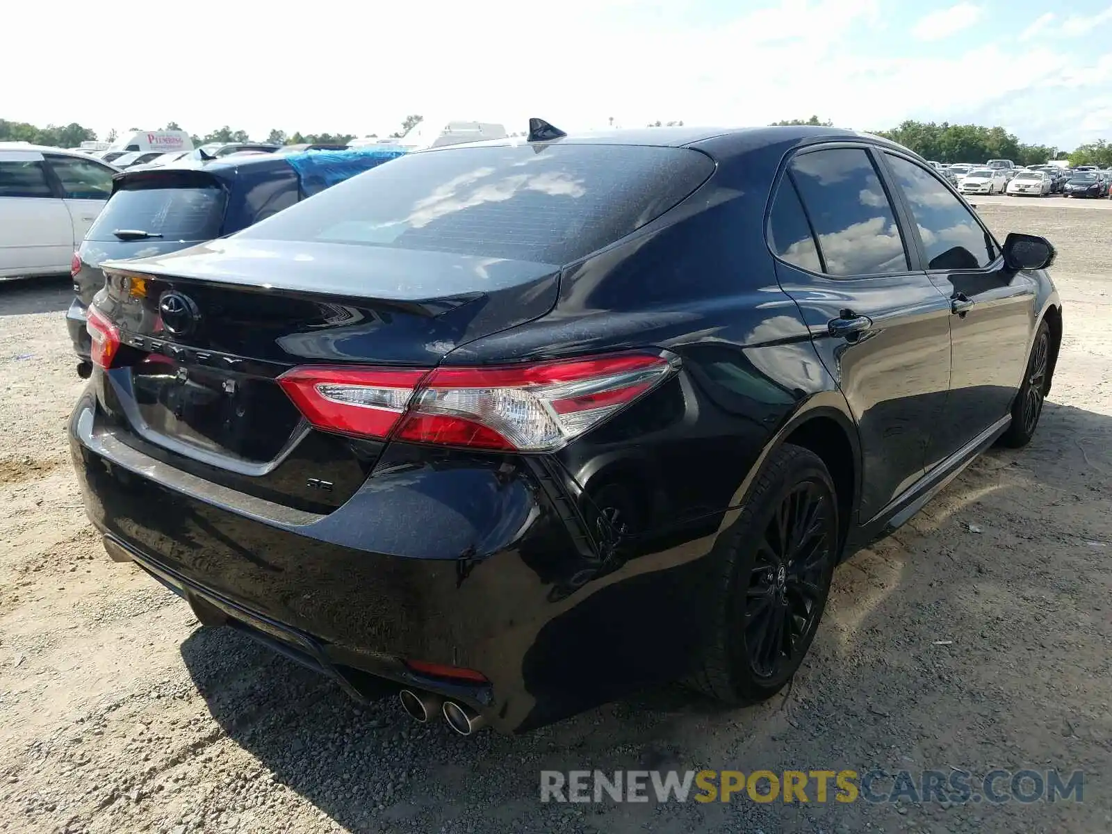 4 Photograph of a damaged car 4T1B11HK6KU289037 TOYOTA CAMRY 2019