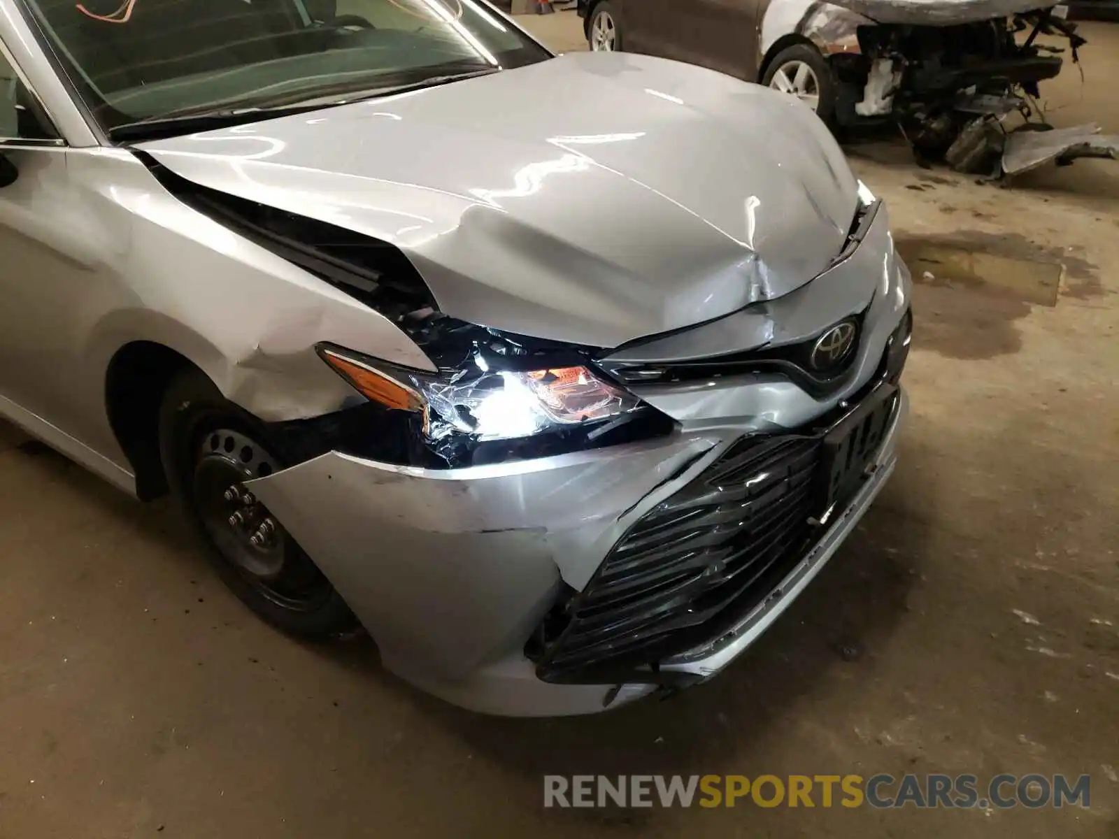 9 Photograph of a damaged car 4T1B11HK6KU289412 TOYOTA CAMRY 2019