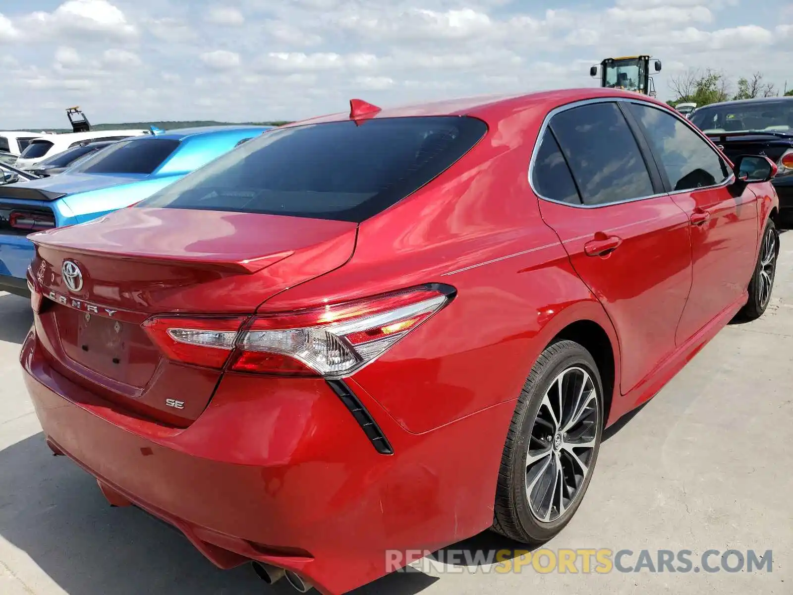 4 Фотография поврежденного автомобиля 4T1B11HK6KU289717 TOYOTA CAMRY 2019