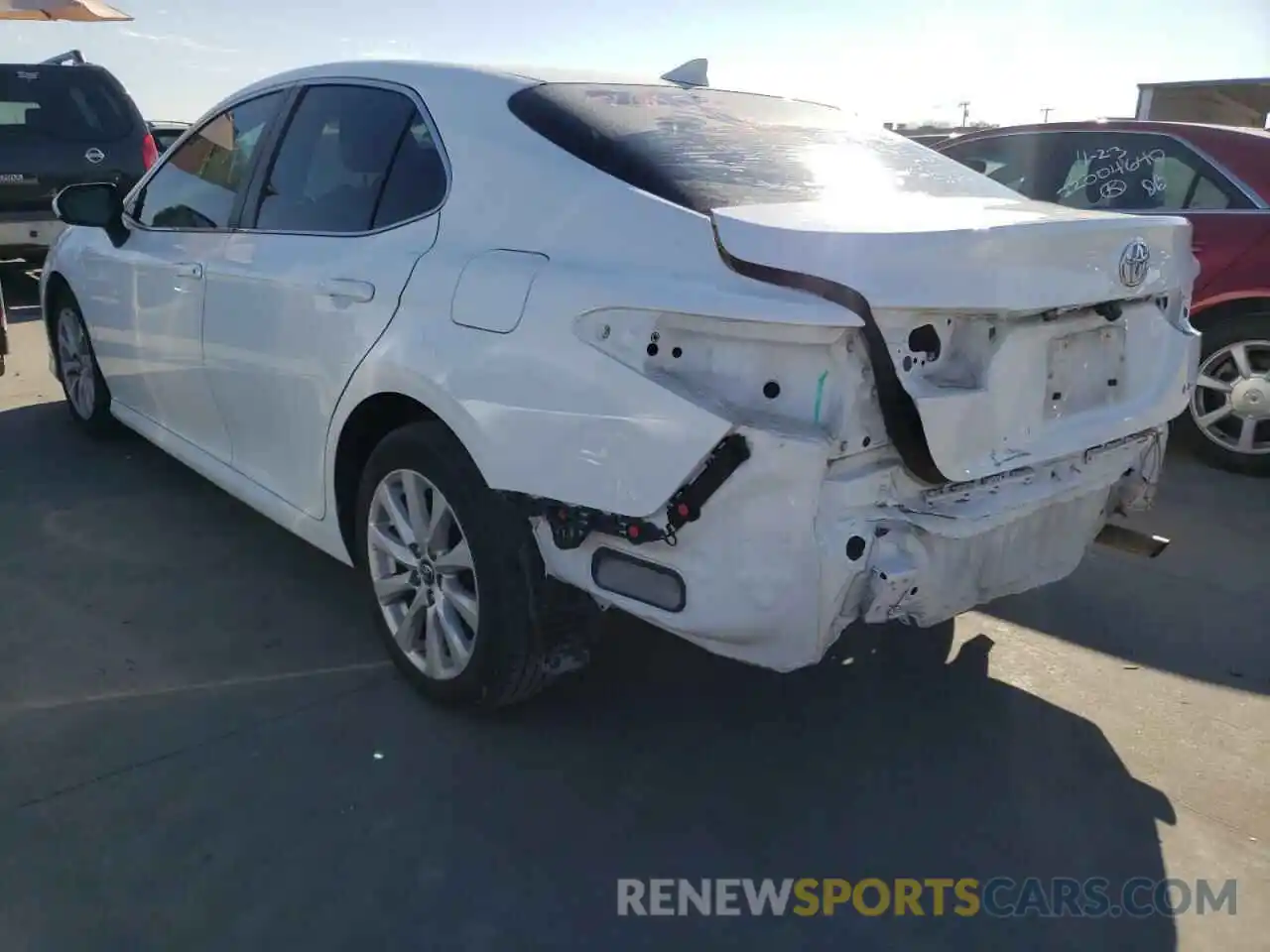 3 Photograph of a damaged car 4T1B11HK6KU289782 TOYOTA CAMRY 2019