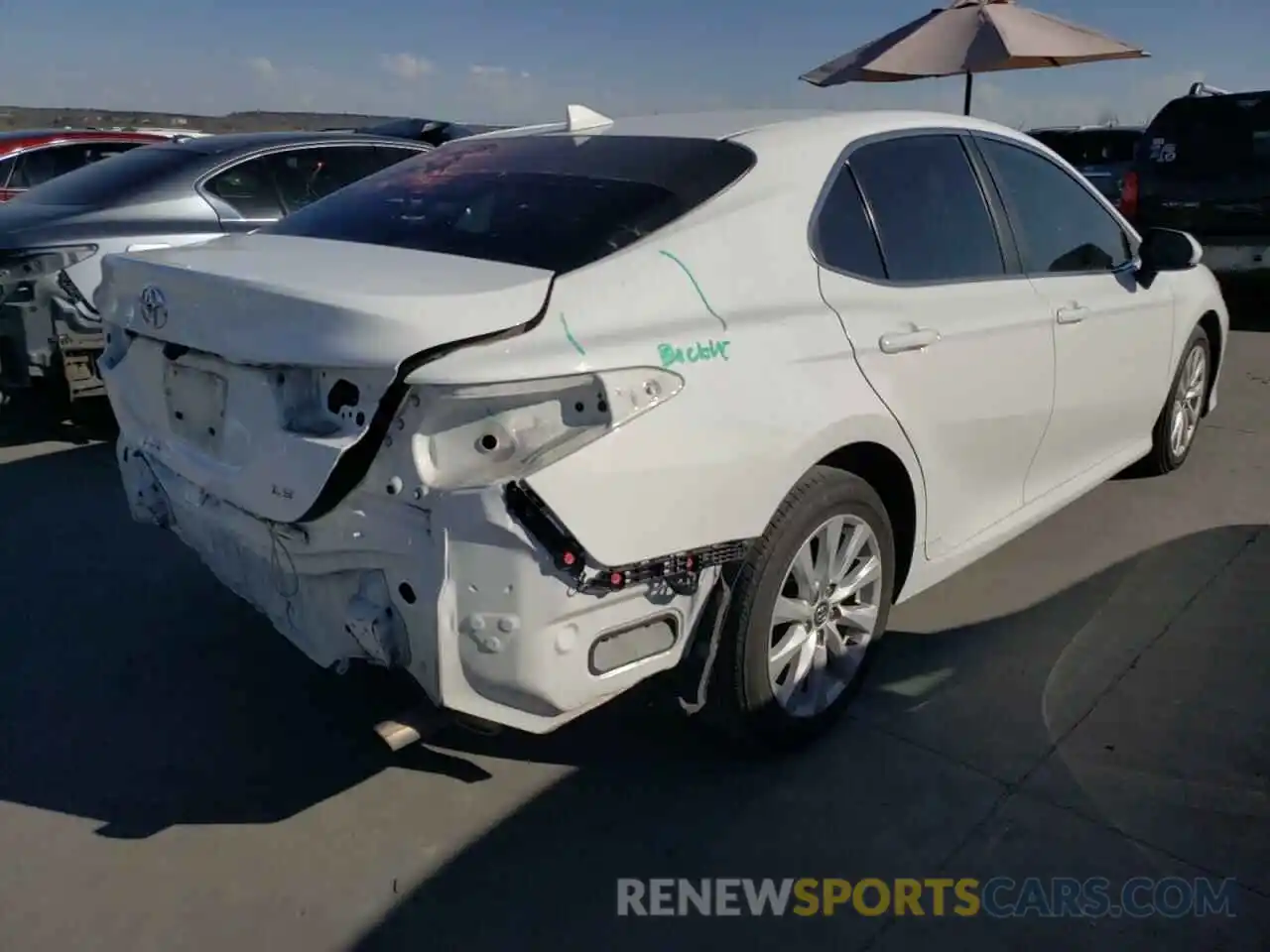 4 Photograph of a damaged car 4T1B11HK6KU289782 TOYOTA CAMRY 2019