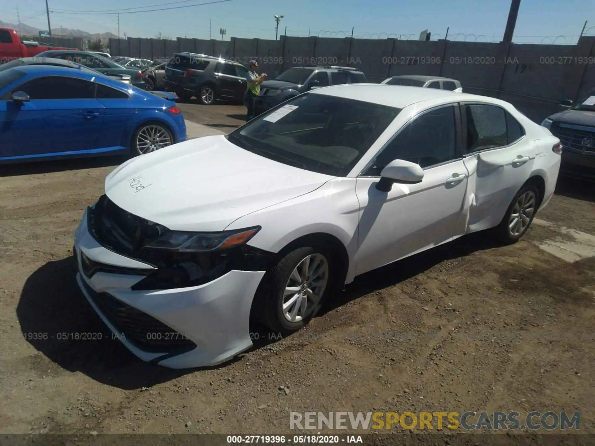 2 Photograph of a damaged car 4T1B11HK6KU290592 TOYOTA CAMRY 2019