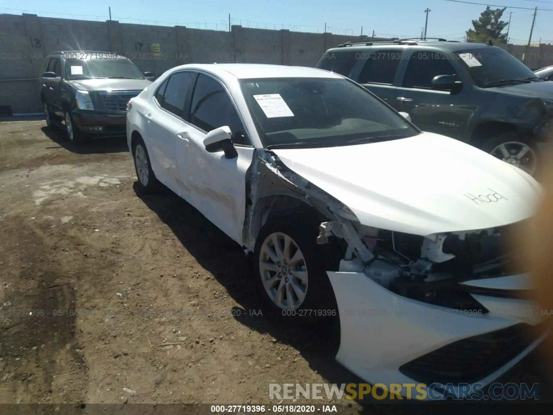 6 Photograph of a damaged car 4T1B11HK6KU290592 TOYOTA CAMRY 2019