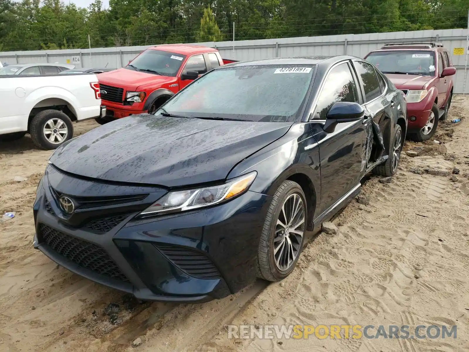 2 Photograph of a damaged car 4T1B11HK6KU291659 TOYOTA CAMRY 2019