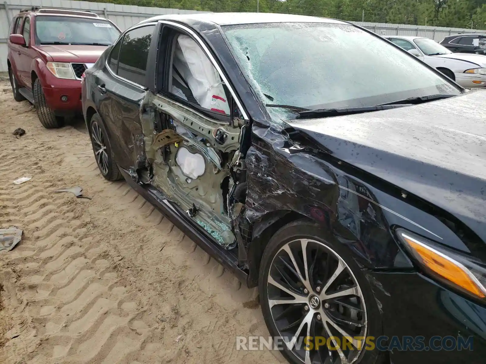 9 Photograph of a damaged car 4T1B11HK6KU291659 TOYOTA CAMRY 2019