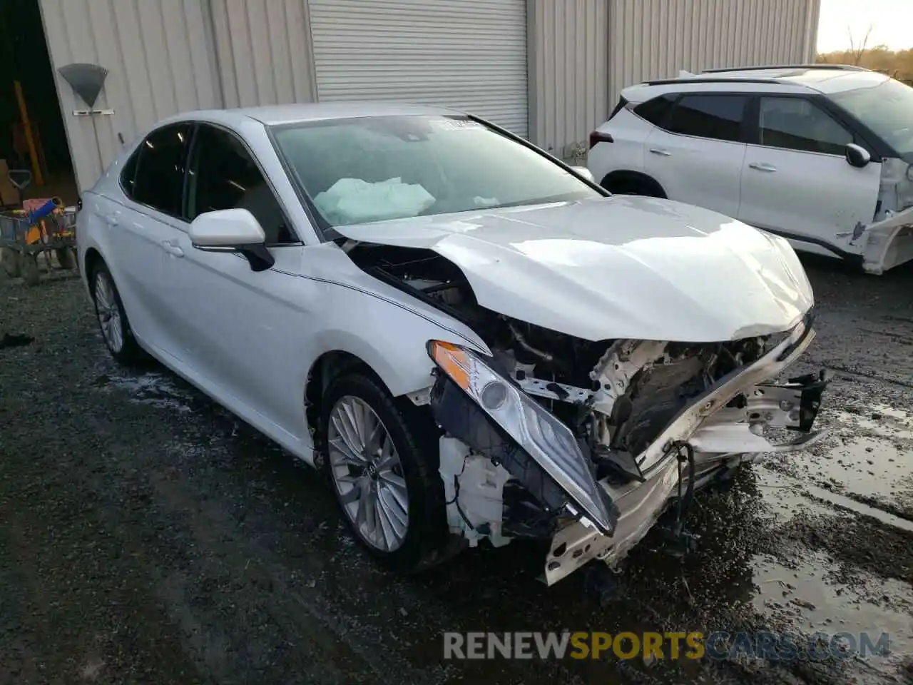 1 Photograph of a damaged car 4T1B11HK6KU293685 TOYOTA CAMRY 2019