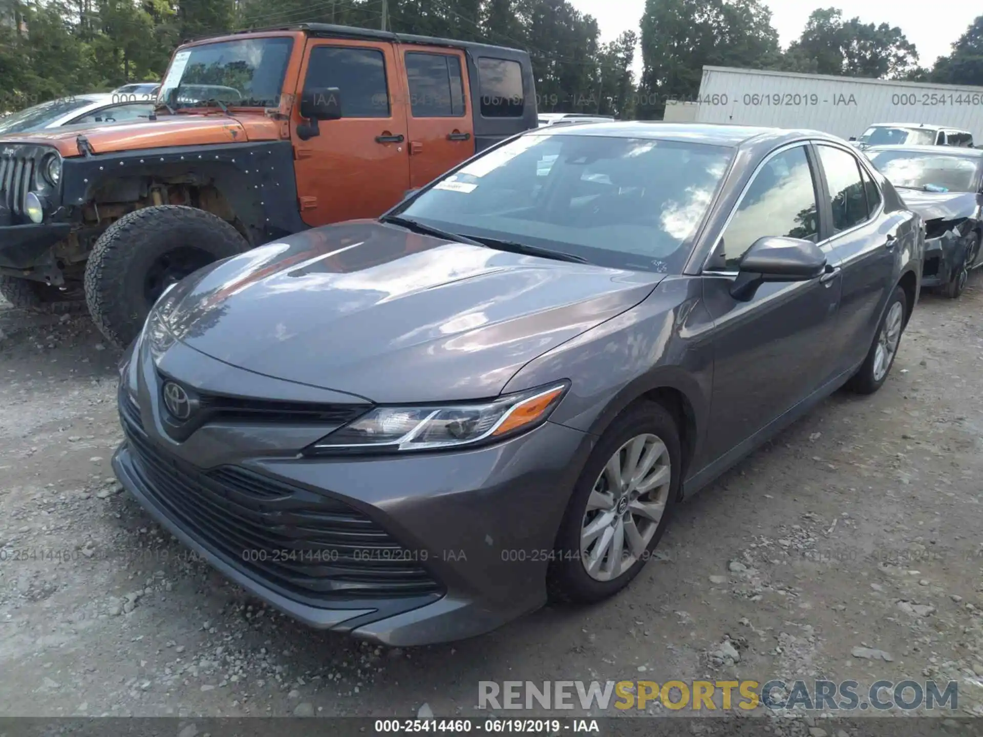 2 Photograph of a damaged car 4T1B11HK6KU679314 TOYOTA CAMRY 2019