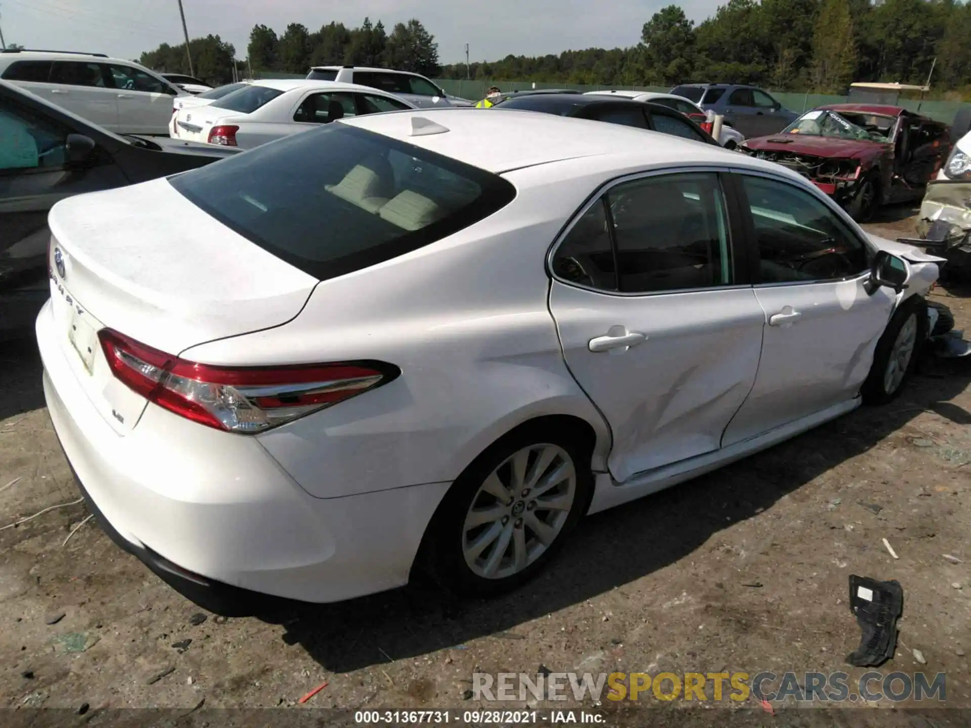 4 Photograph of a damaged car 4T1B11HK6KU680432 TOYOTA CAMRY 2019