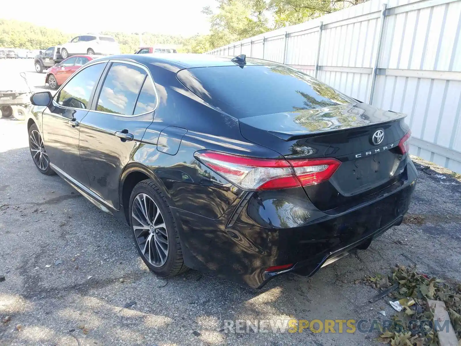 3 Photograph of a damaged car 4T1B11HK6KU680883 TOYOTA CAMRY 2019