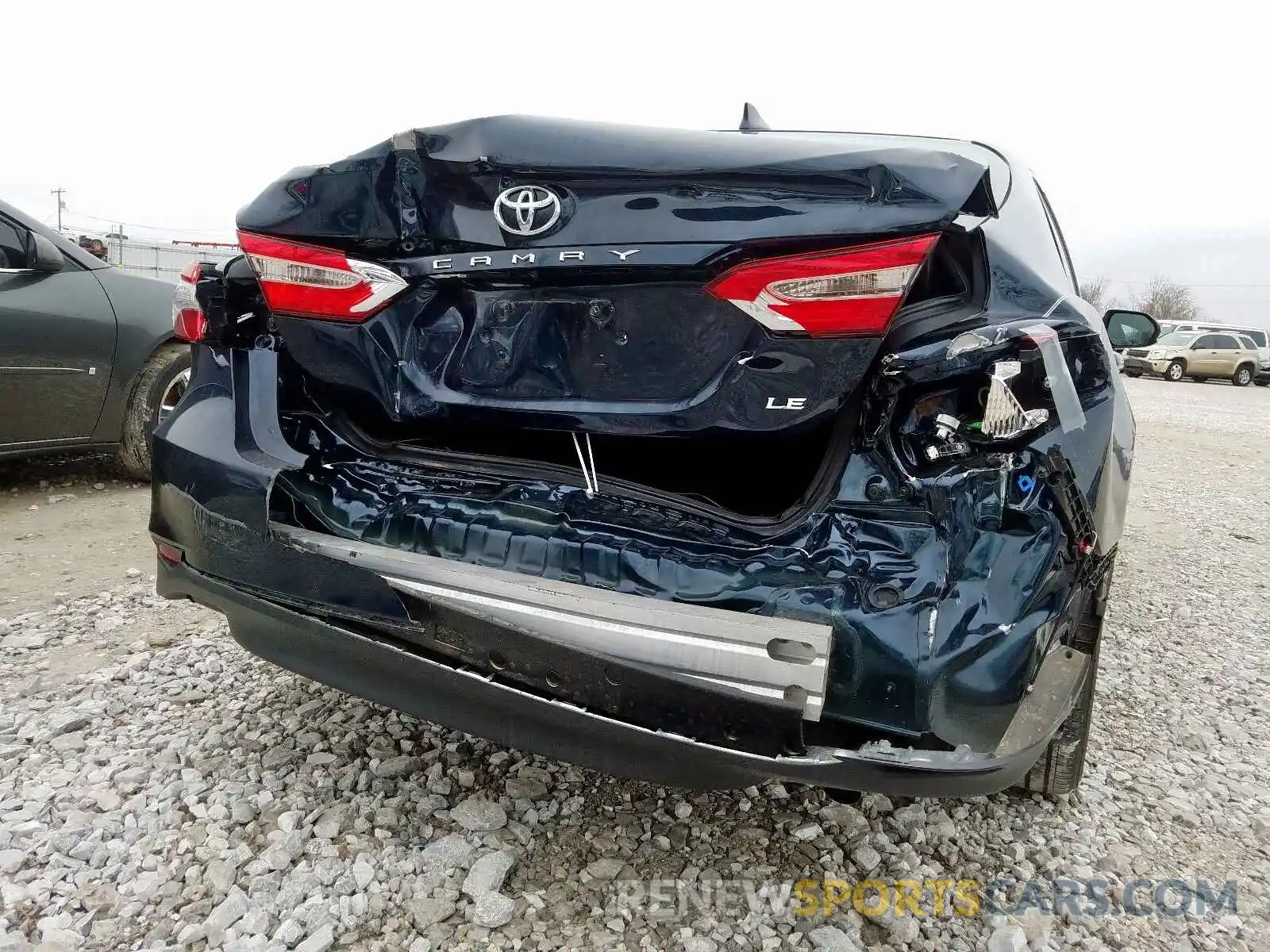 9 Photograph of a damaged car 4T1B11HK6KU681239 TOYOTA CAMRY 2019
