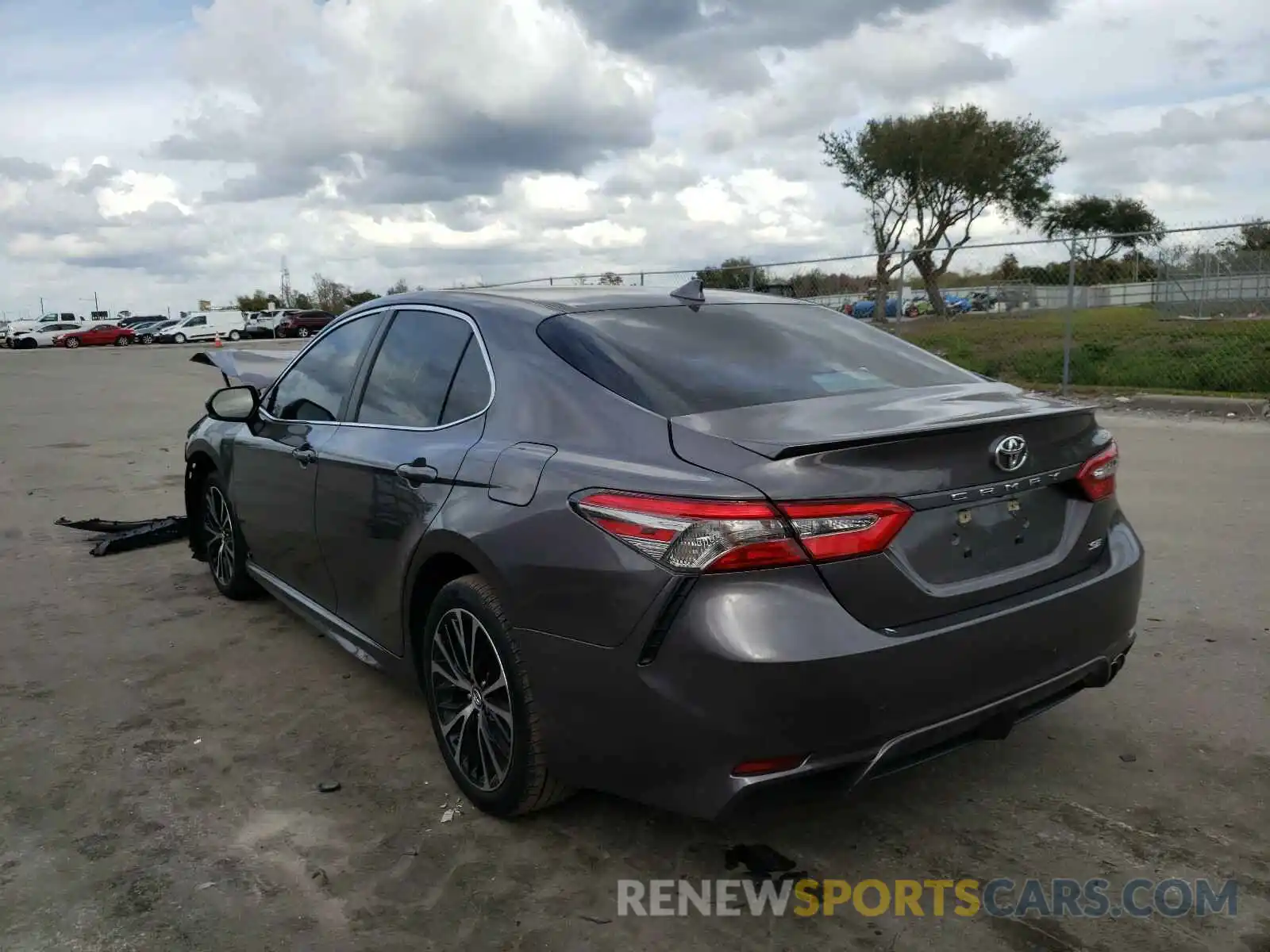 3 Photograph of a damaged car 4T1B11HK6KU681306 TOYOTA CAMRY 2019