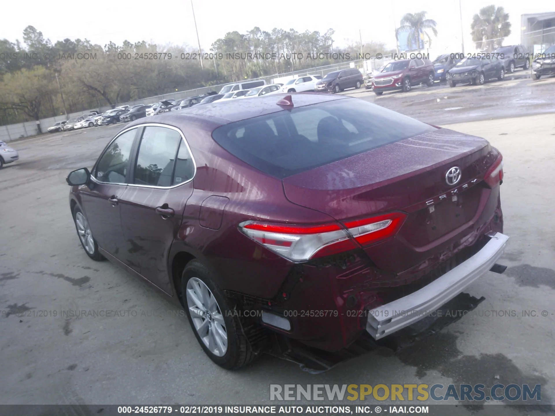 3 Photograph of a damaged car 4T1B11HK6KU682214 TOYOTA CAMRY 2019