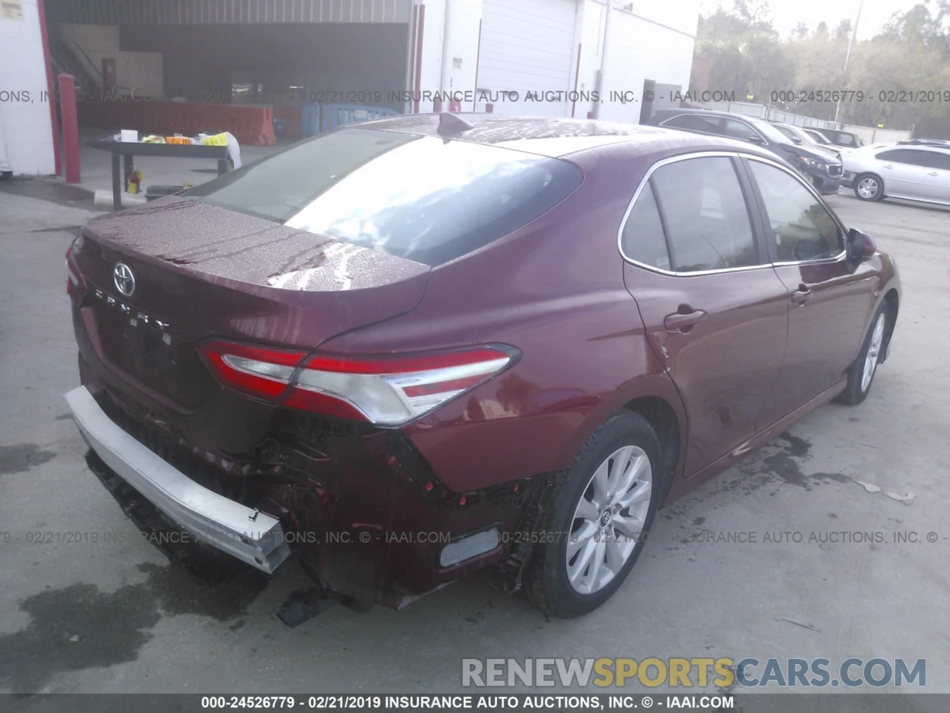 4 Photograph of a damaged car 4T1B11HK6KU682214 TOYOTA CAMRY 2019