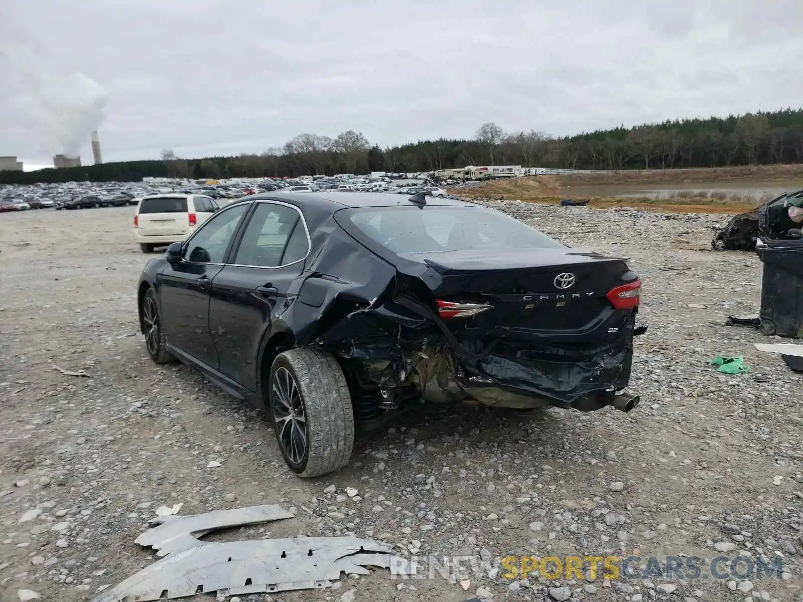 3 Photograph of a damaged car 4T1B11HK6KU683685 TOYOTA CAMRY 2019