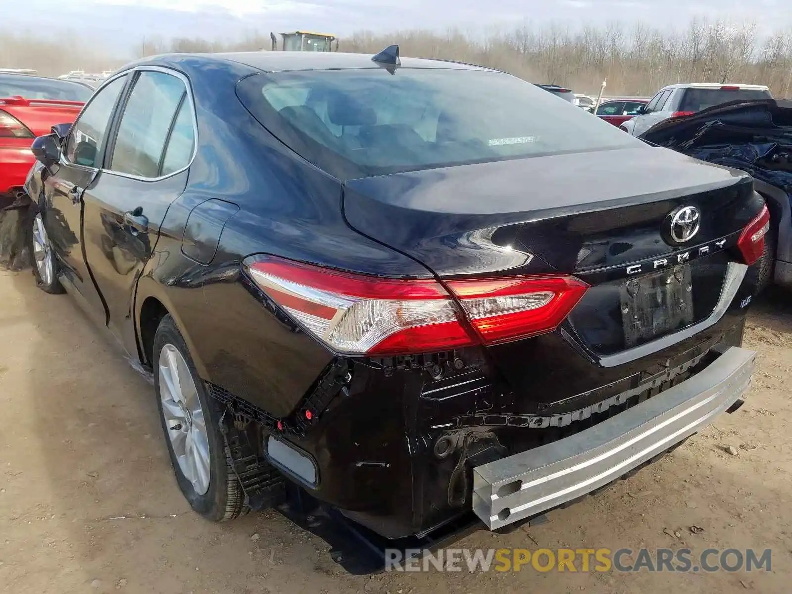 3 Photograph of a damaged car 4T1B11HK6KU685565 TOYOTA CAMRY 2019