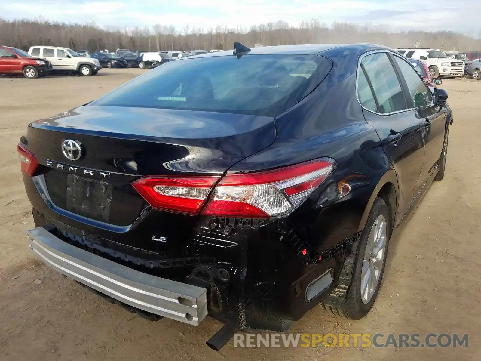 4 Photograph of a damaged car 4T1B11HK6KU685565 TOYOTA CAMRY 2019