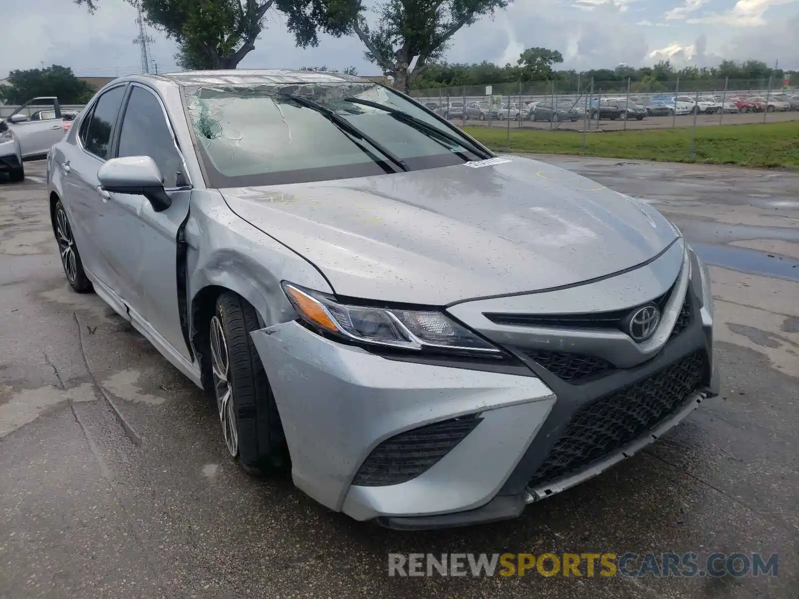 1 Photograph of a damaged car 4T1B11HK6KU685601 TOYOTA CAMRY 2019