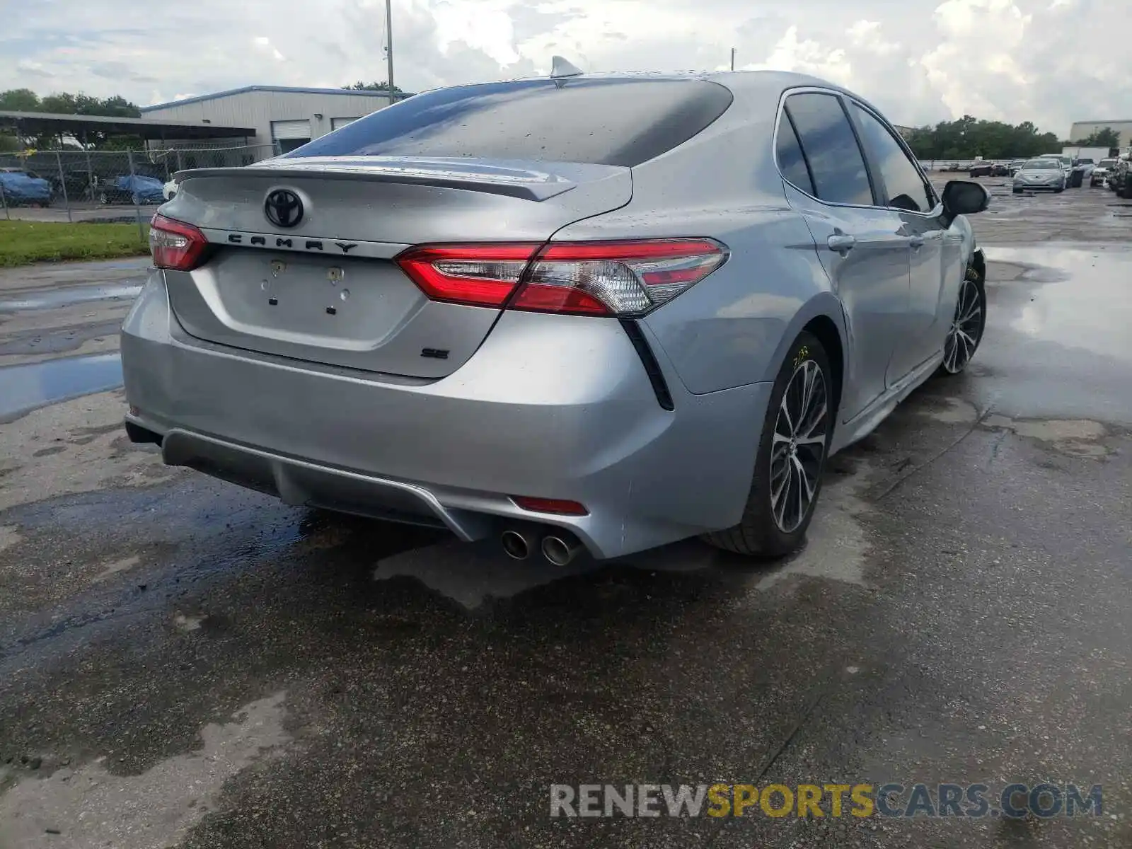 4 Photograph of a damaged car 4T1B11HK6KU685601 TOYOTA CAMRY 2019