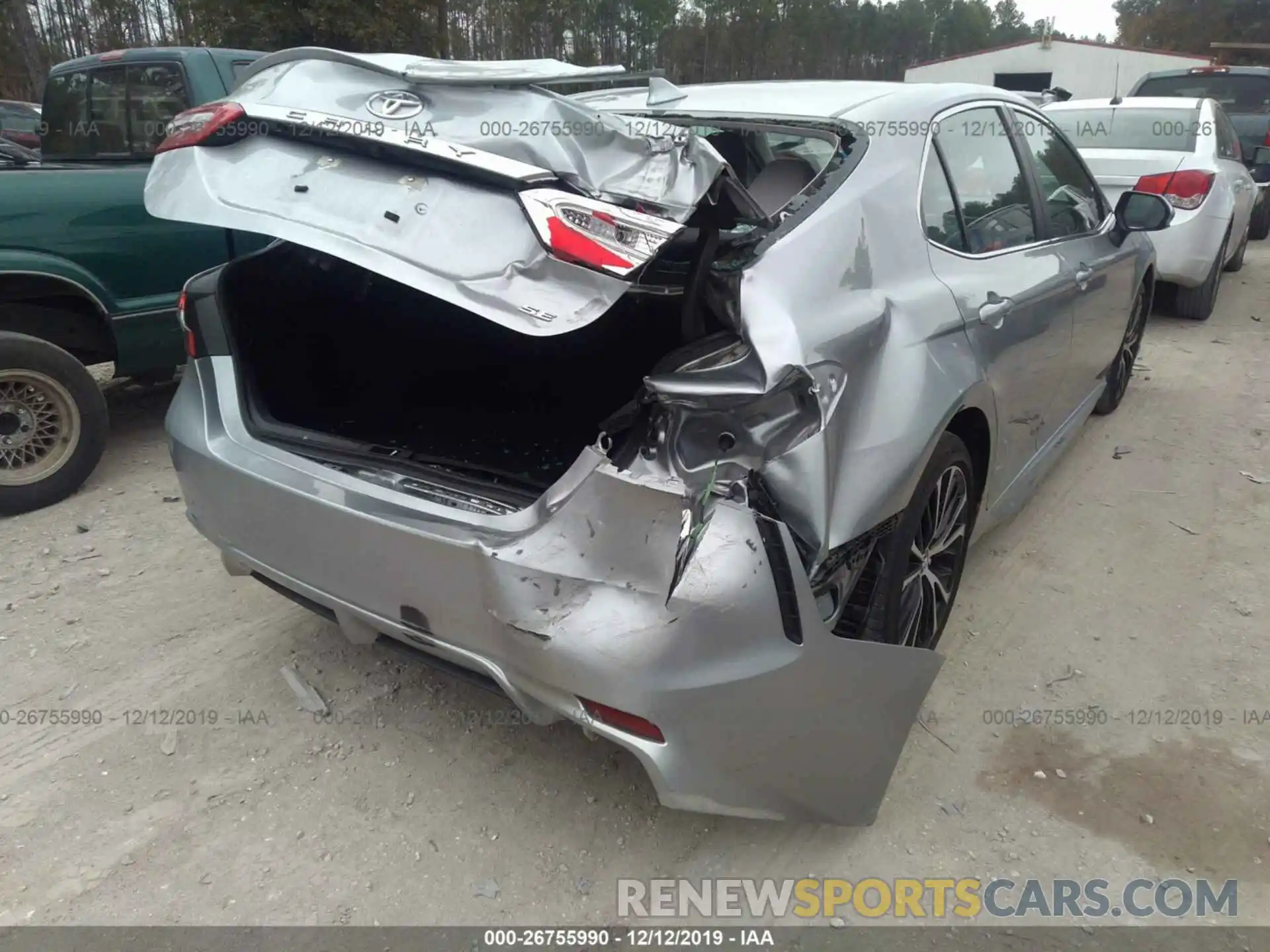 6 Photograph of a damaged car 4T1B11HK6KU685887 TOYOTA CAMRY 2019