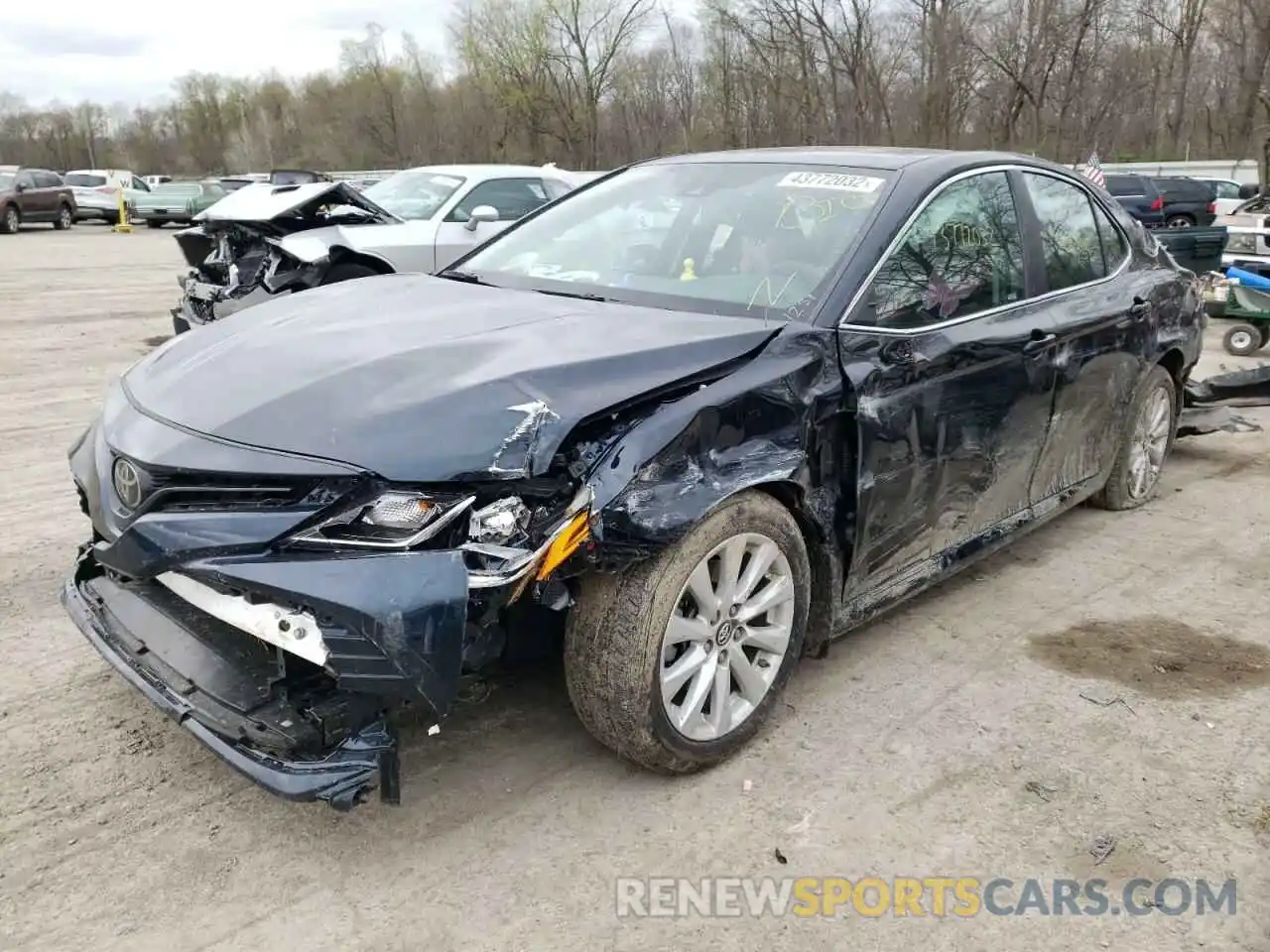 2 Photograph of a damaged car 4T1B11HK6KU687218 TOYOTA CAMRY 2019