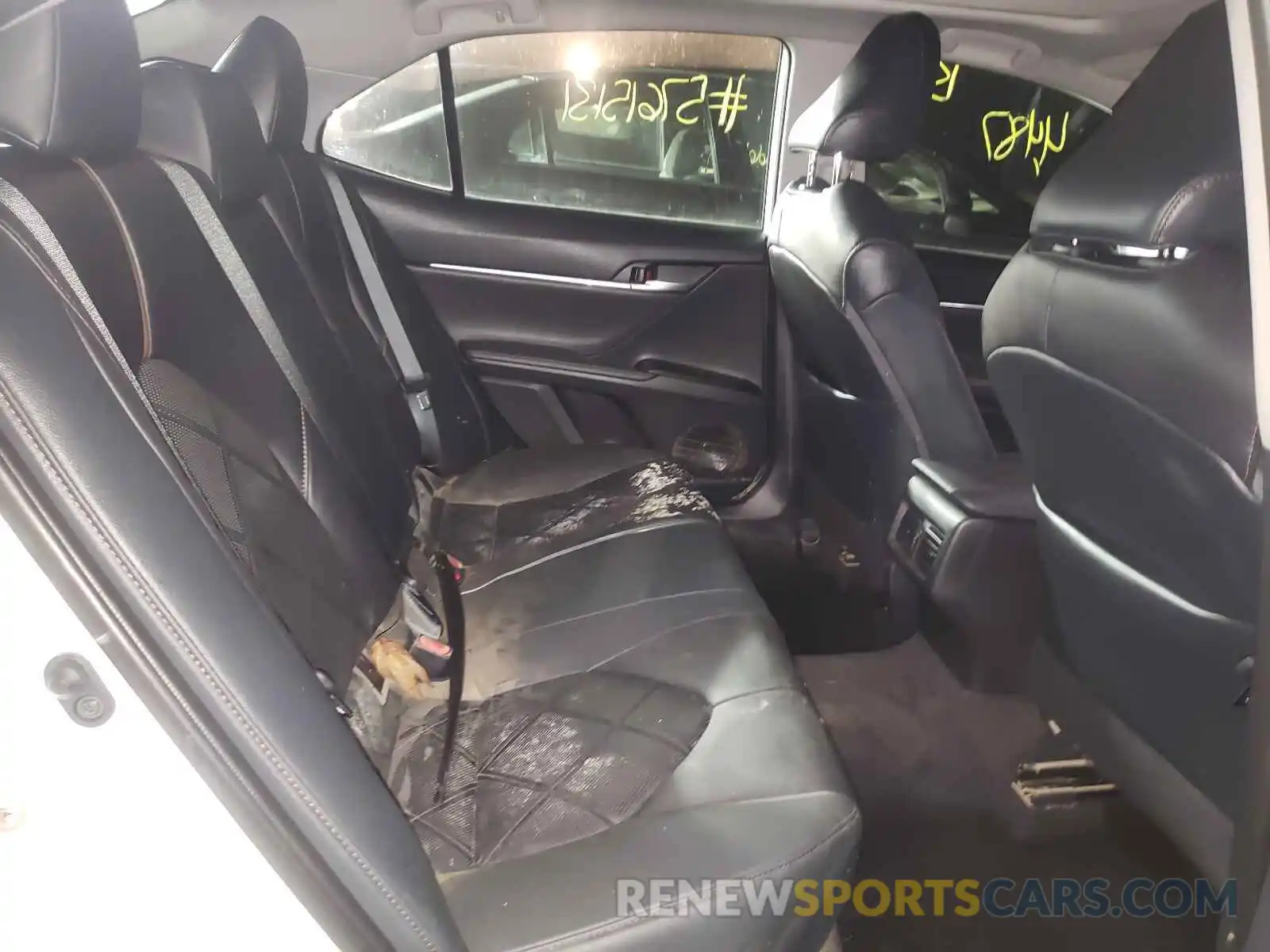 6 Photograph of a damaged car 4T1B11HK6KU687848 TOYOTA CAMRY 2019