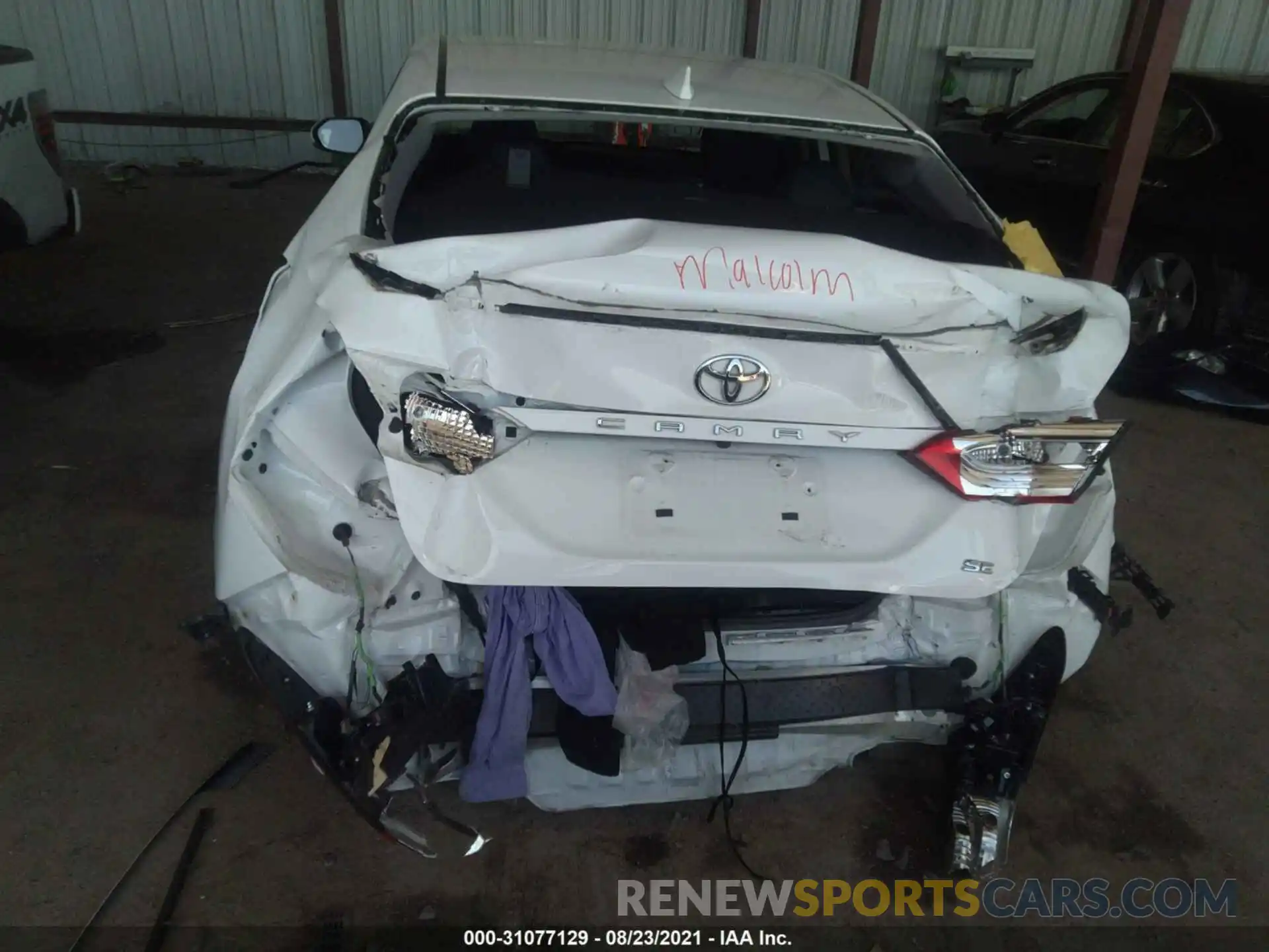 6 Photograph of a damaged car 4T1B11HK6KU688210 TOYOTA CAMRY 2019