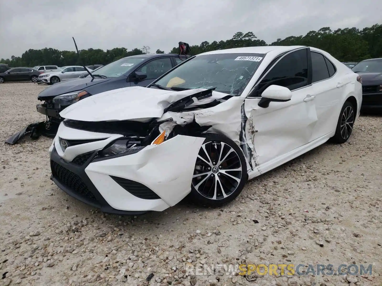 2 Photograph of a damaged car 4T1B11HK6KU688644 TOYOTA CAMRY 2019