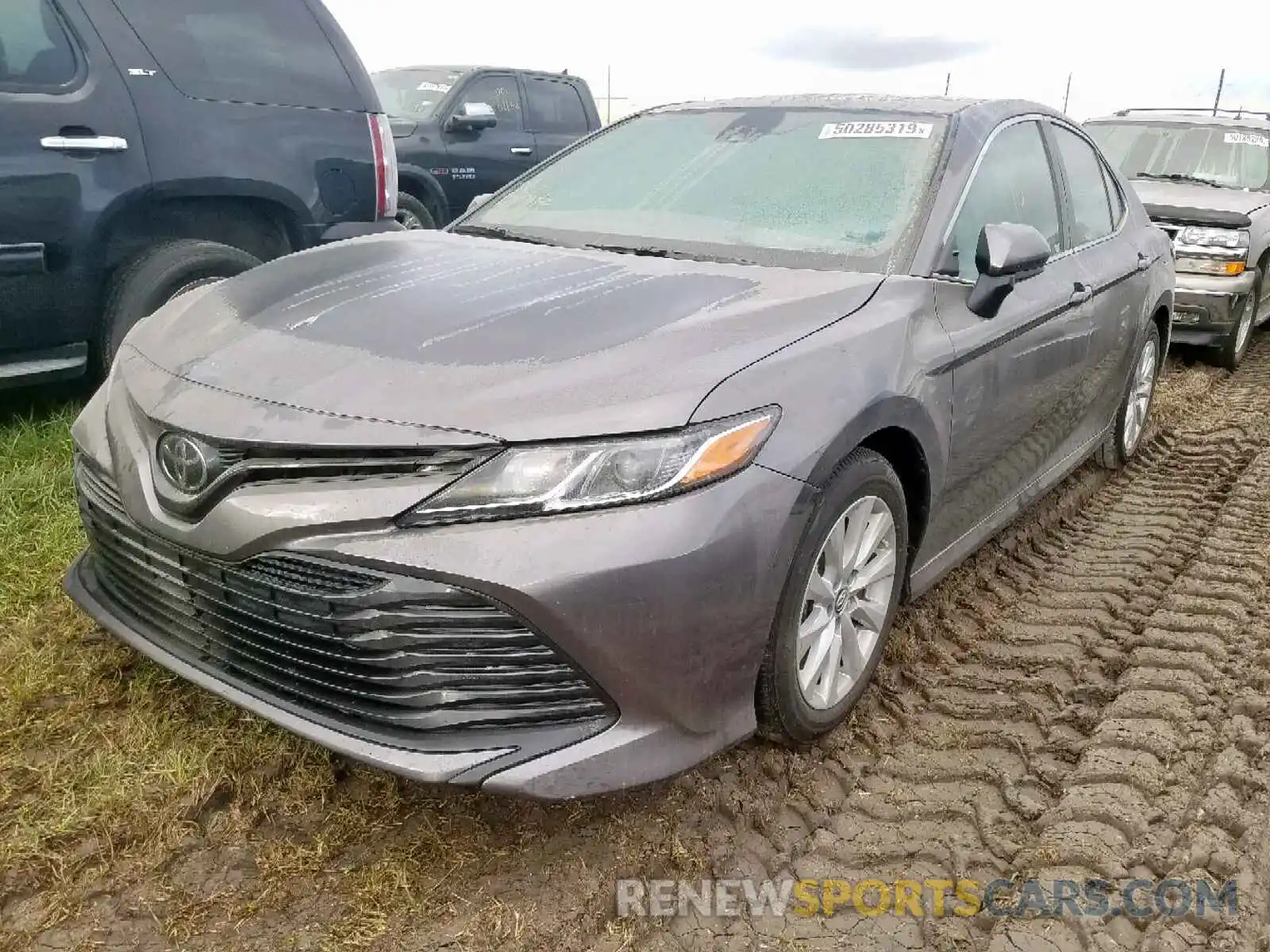 2 Photograph of a damaged car 4T1B11HK6KU689597 TOYOTA CAMRY 2019